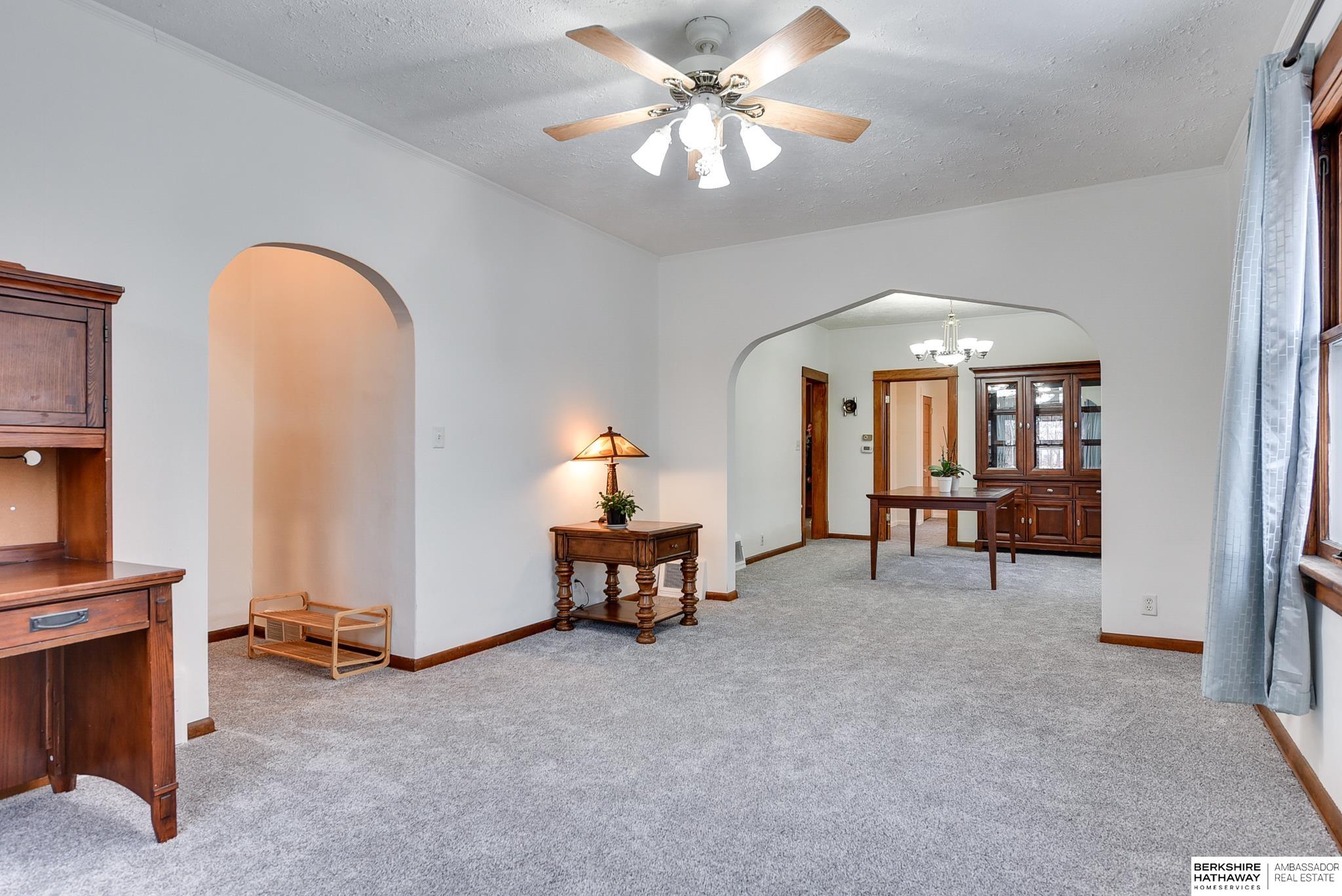 3325 Hoctor Boulevard