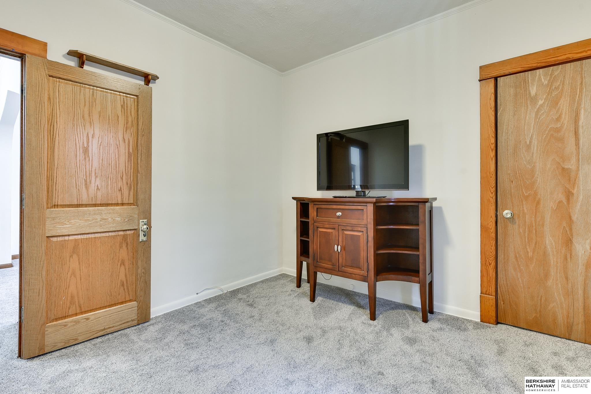 3325 Hoctor Boulevard