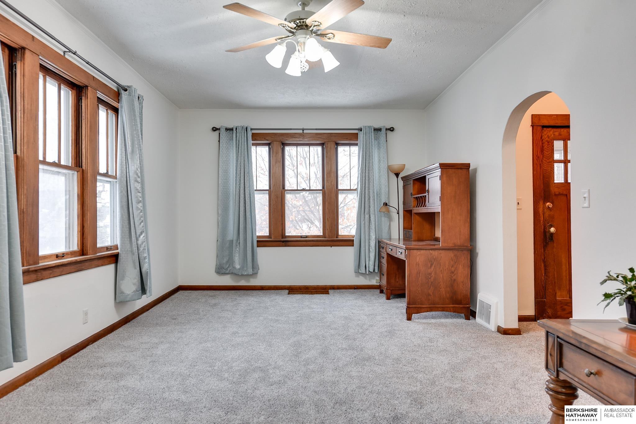 3325 Hoctor Boulevard