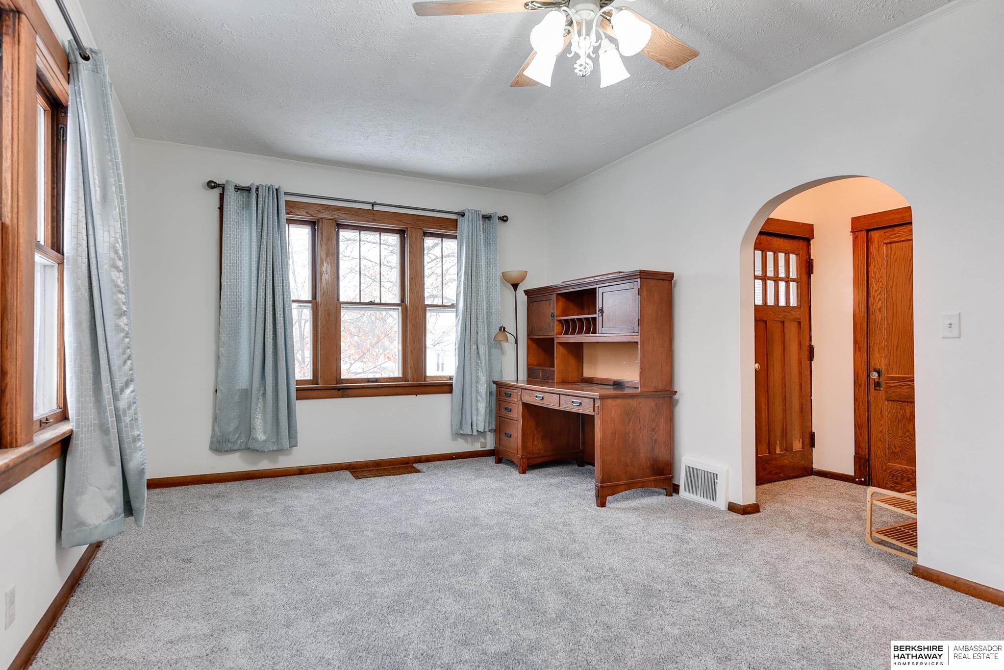 3325 Hoctor Boulevard