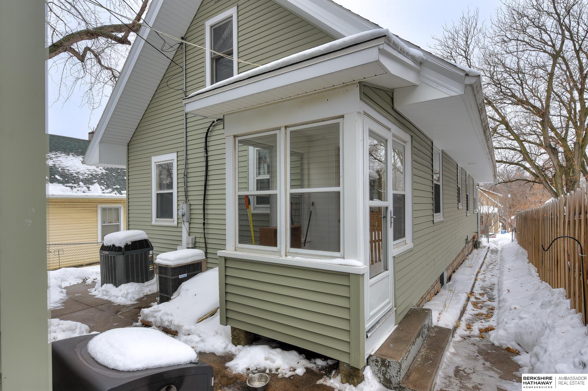 3325 Hoctor Boulevard