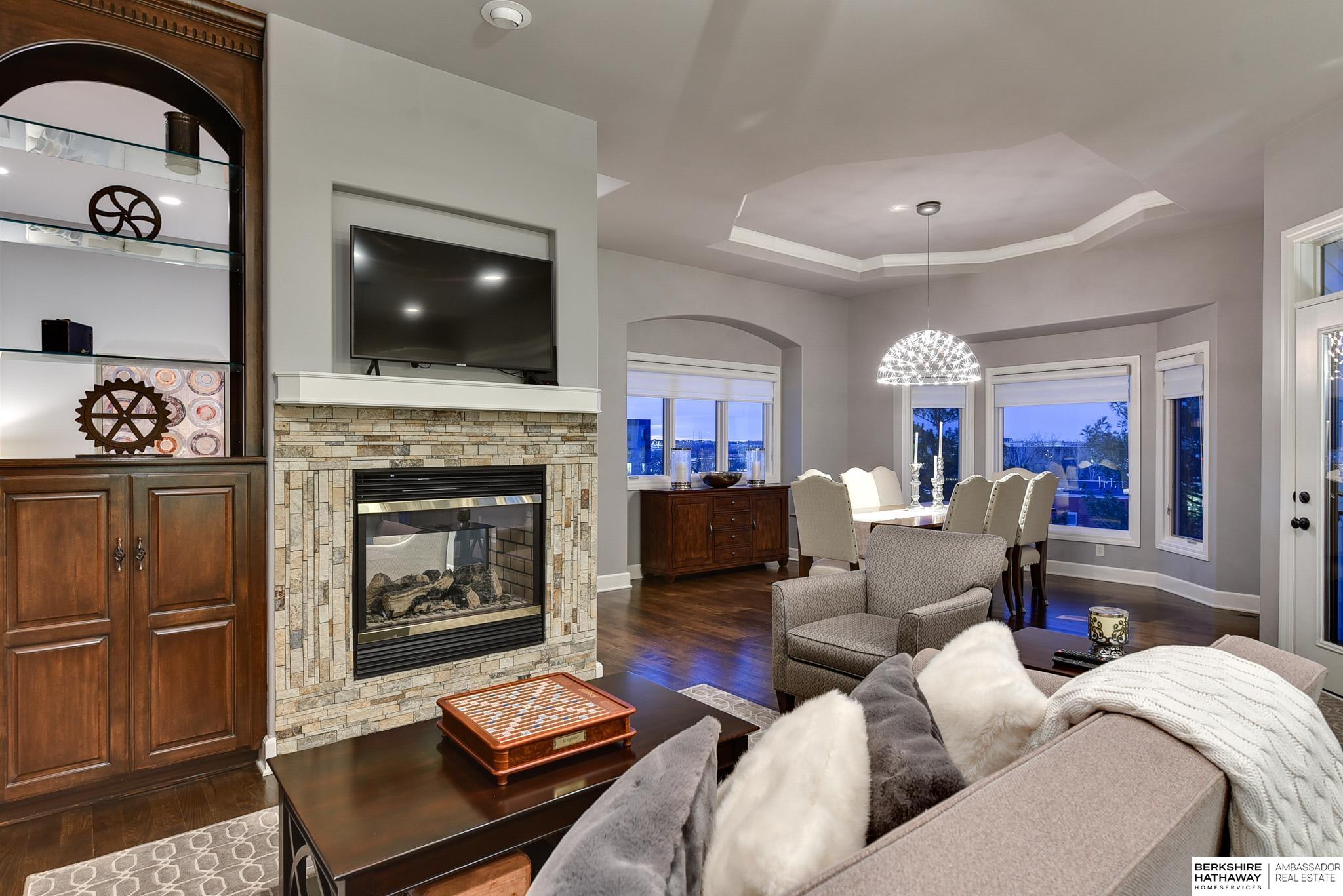 17634 Douglas Circle