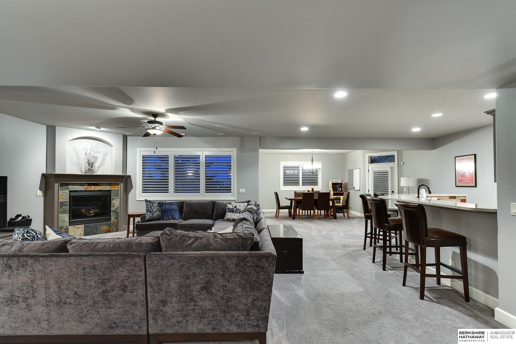 17634 Douglas Circle