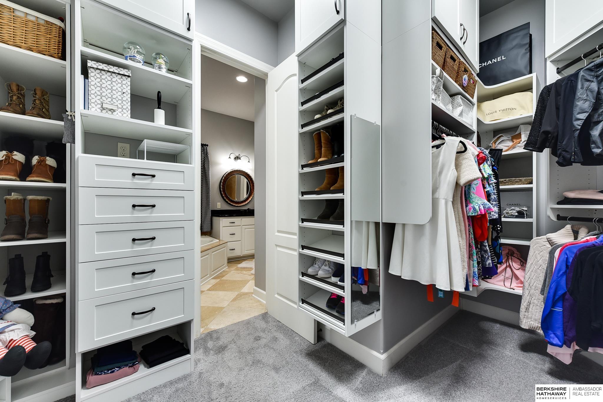 17634 Douglas Circle