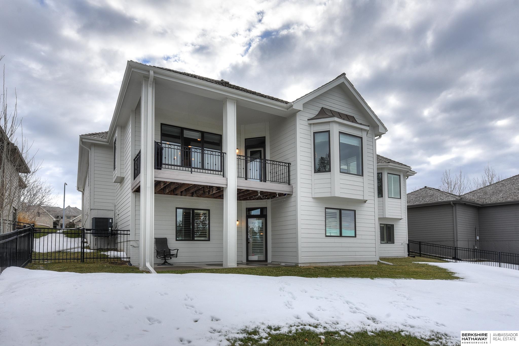 17634 Douglas Circle