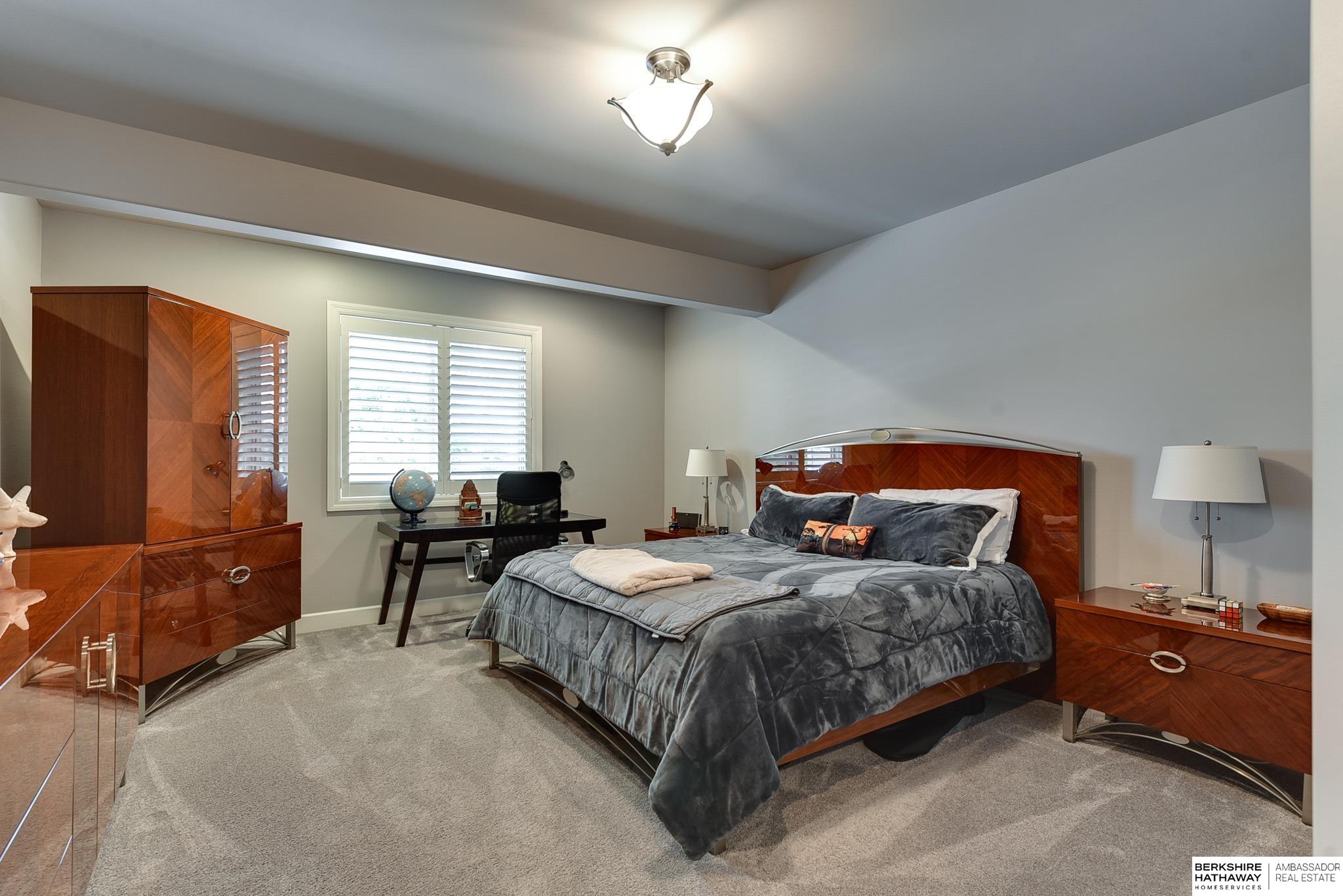 17634 Douglas Circle