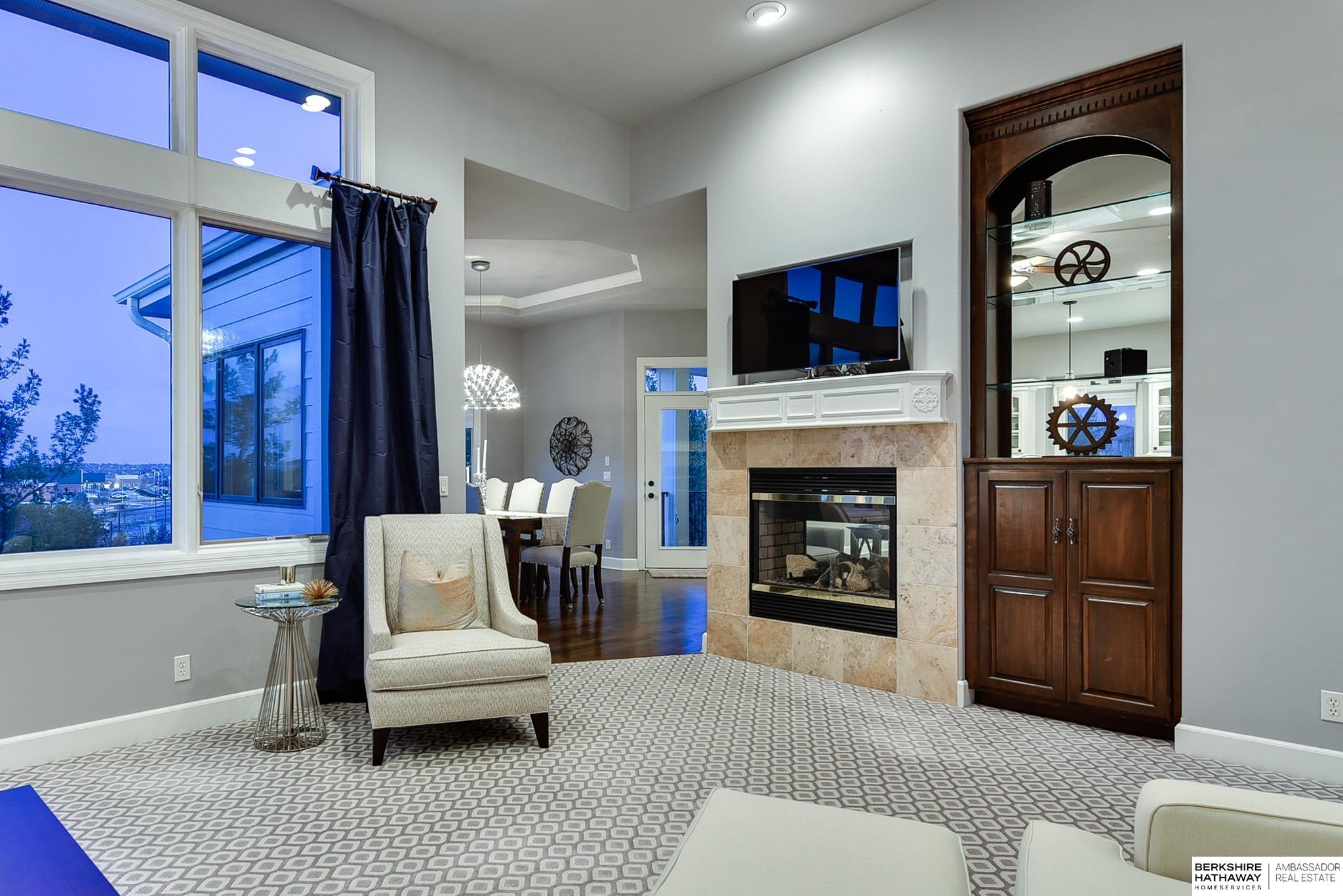 17634 Douglas Circle