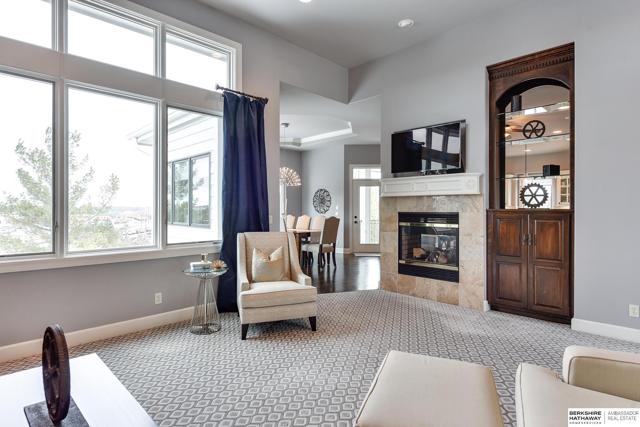 17634 Douglas Circle