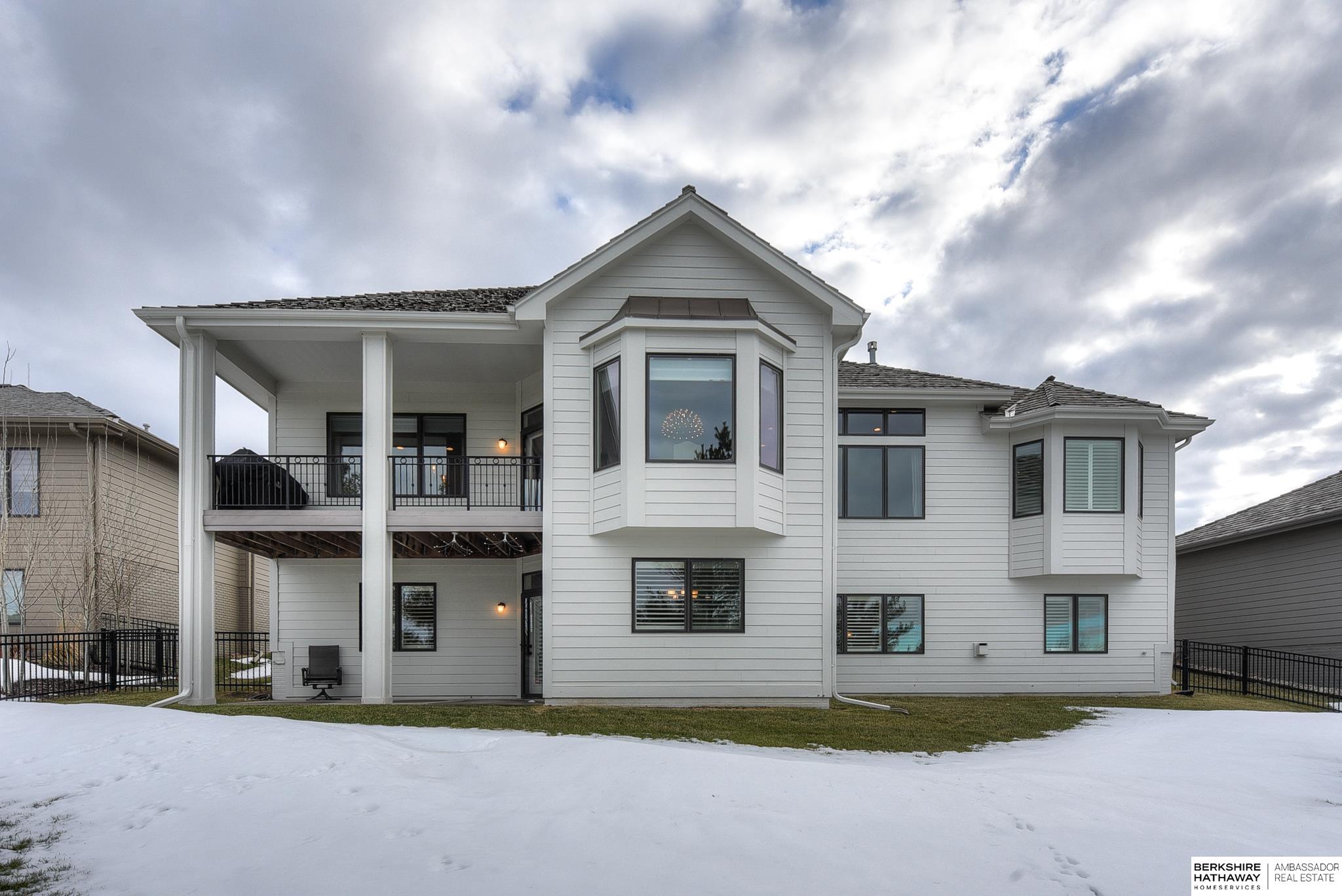 17634 Douglas Circle