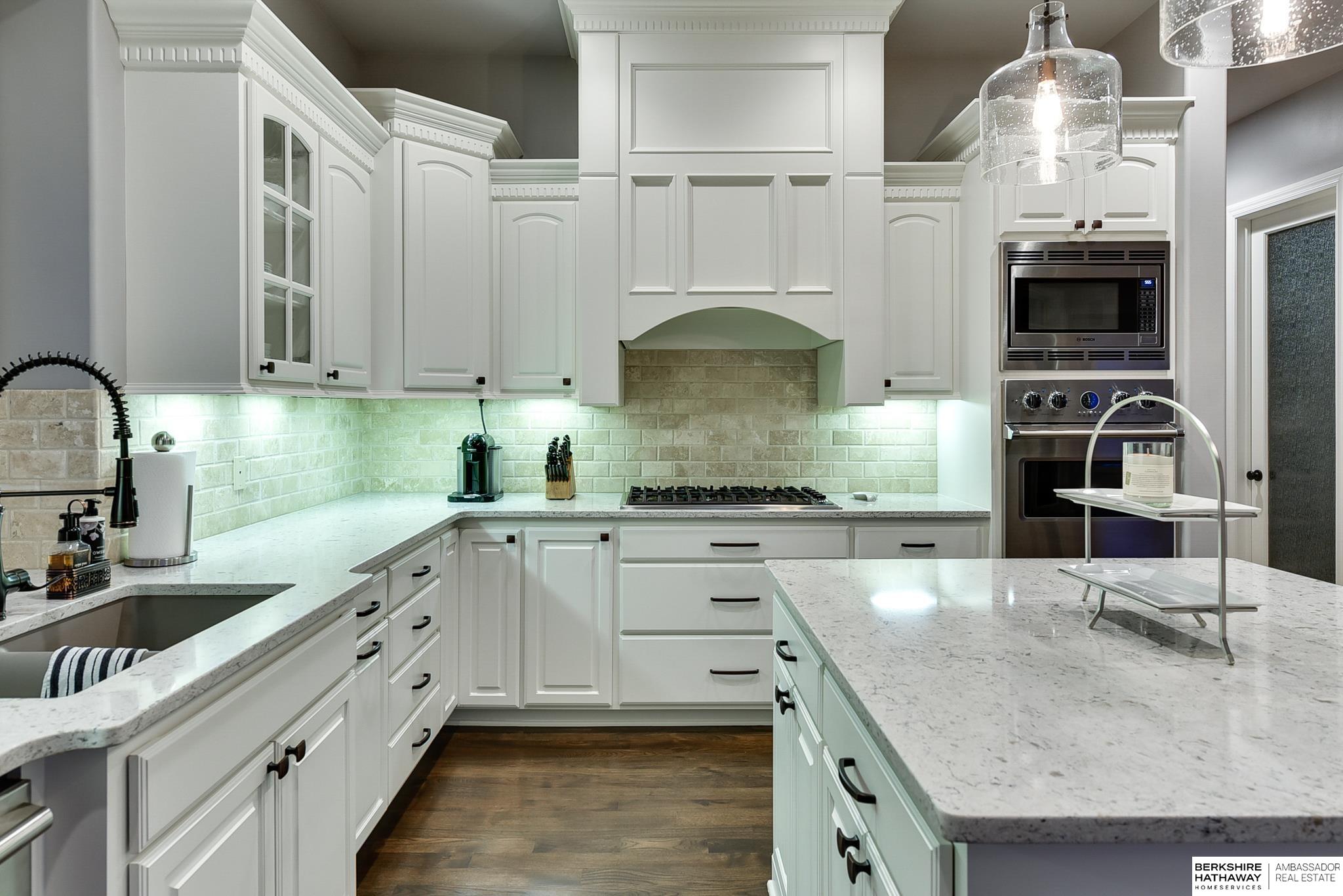 17634 Douglas Circle