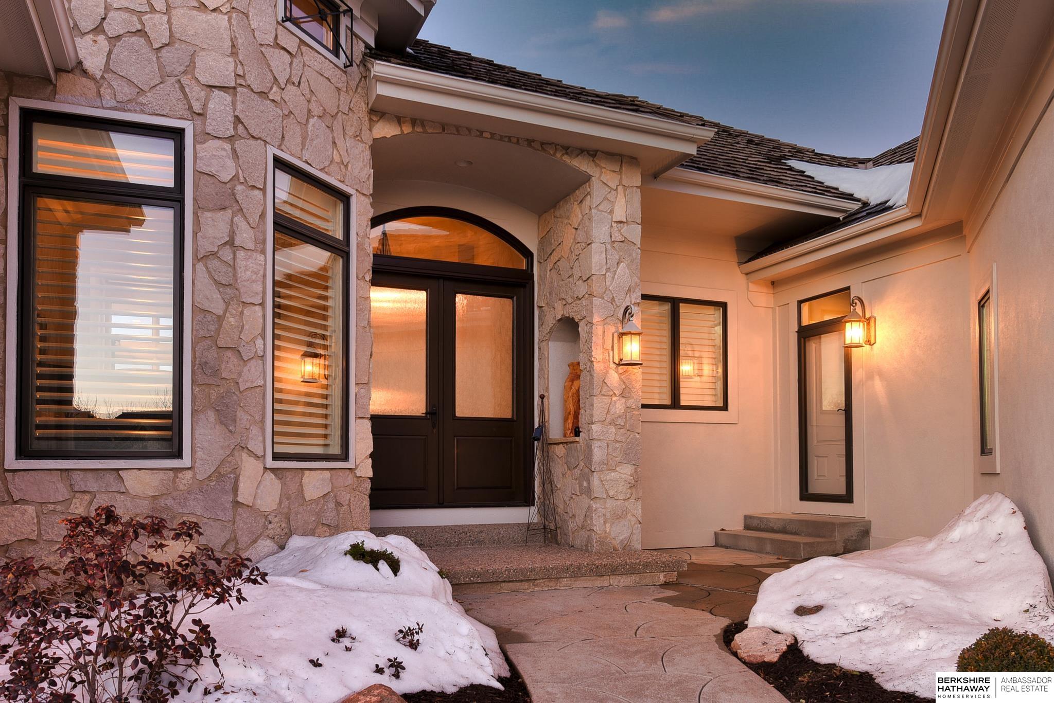 17634 Douglas Circle