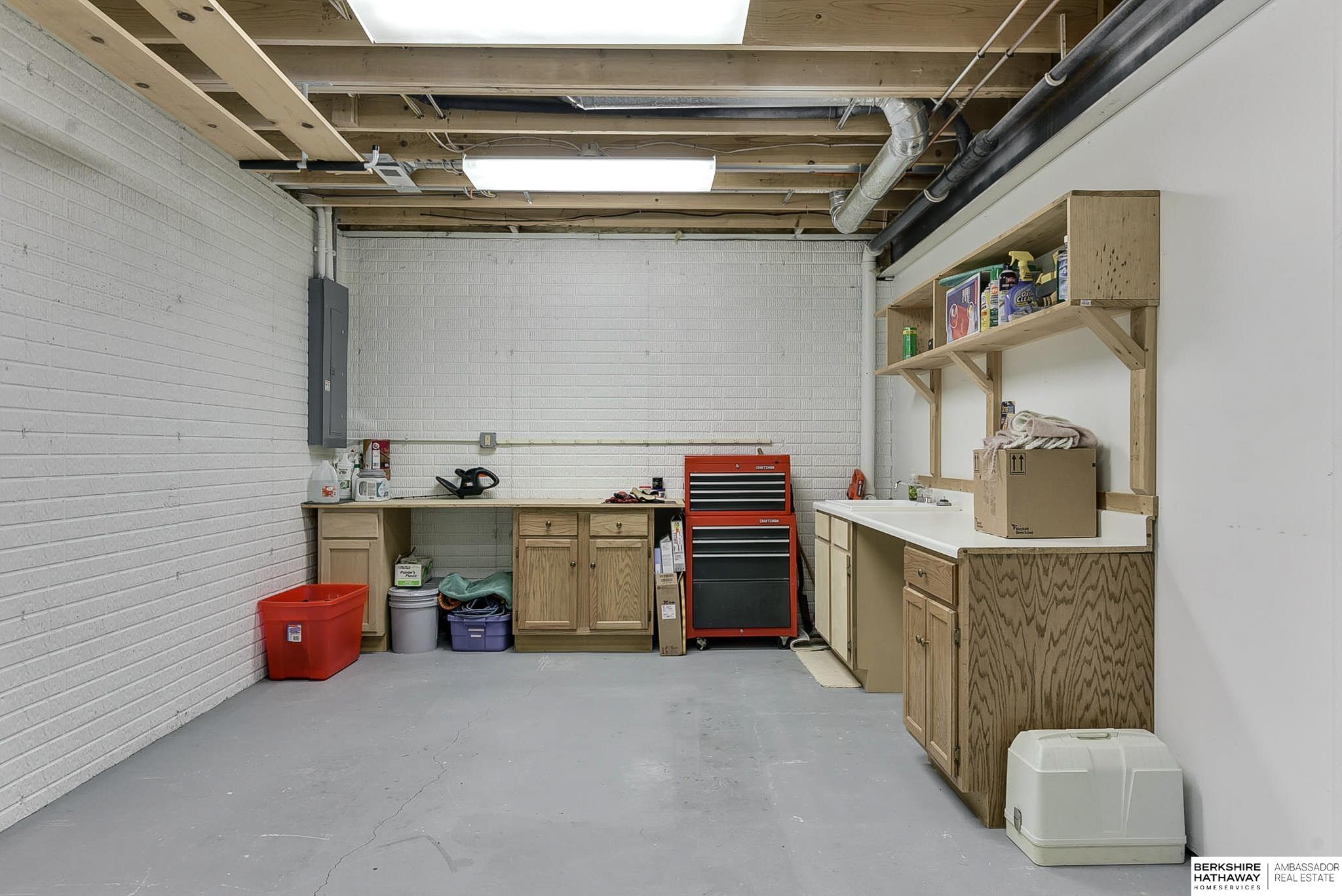 16218 Redwood Street