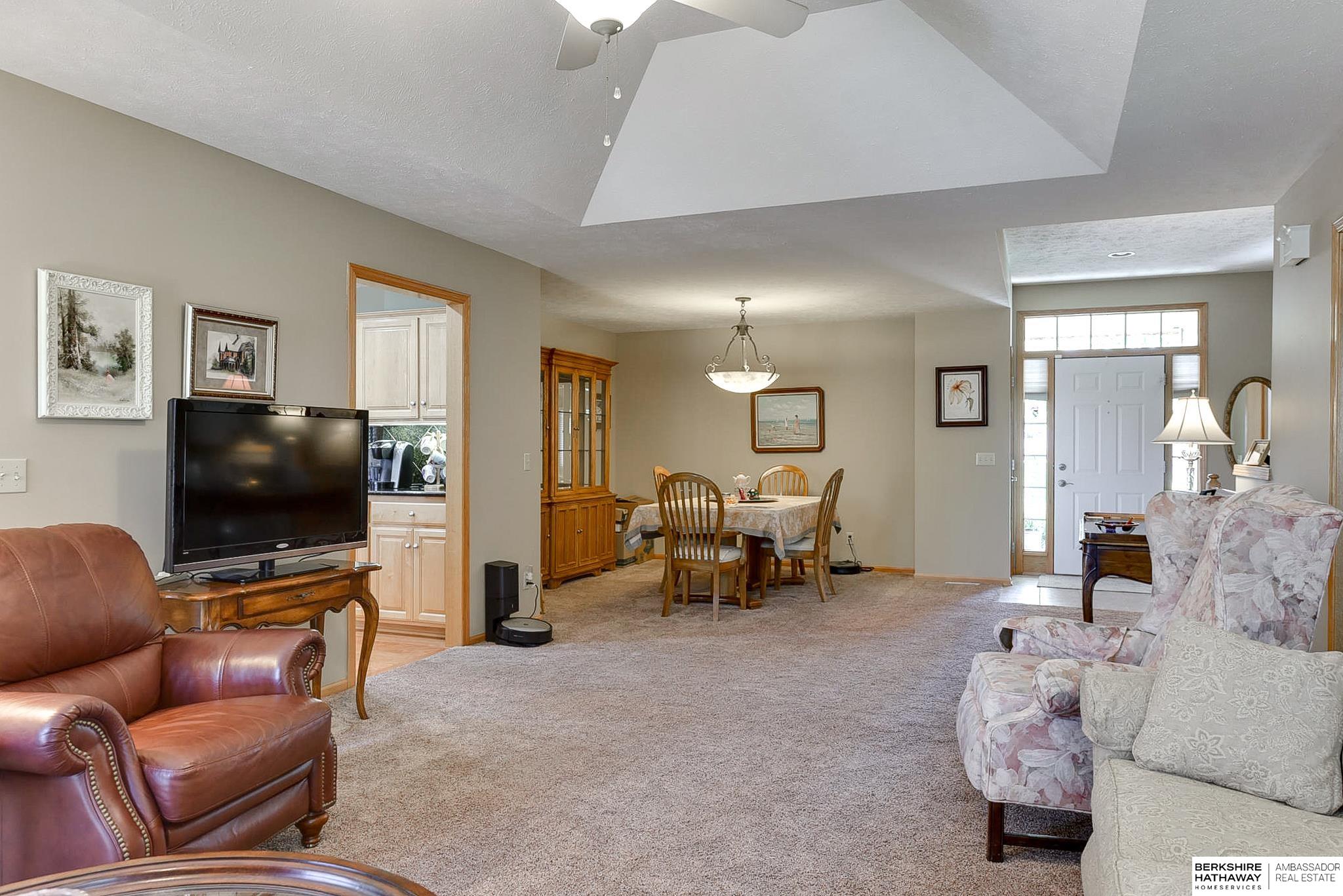 16218 Redwood Street