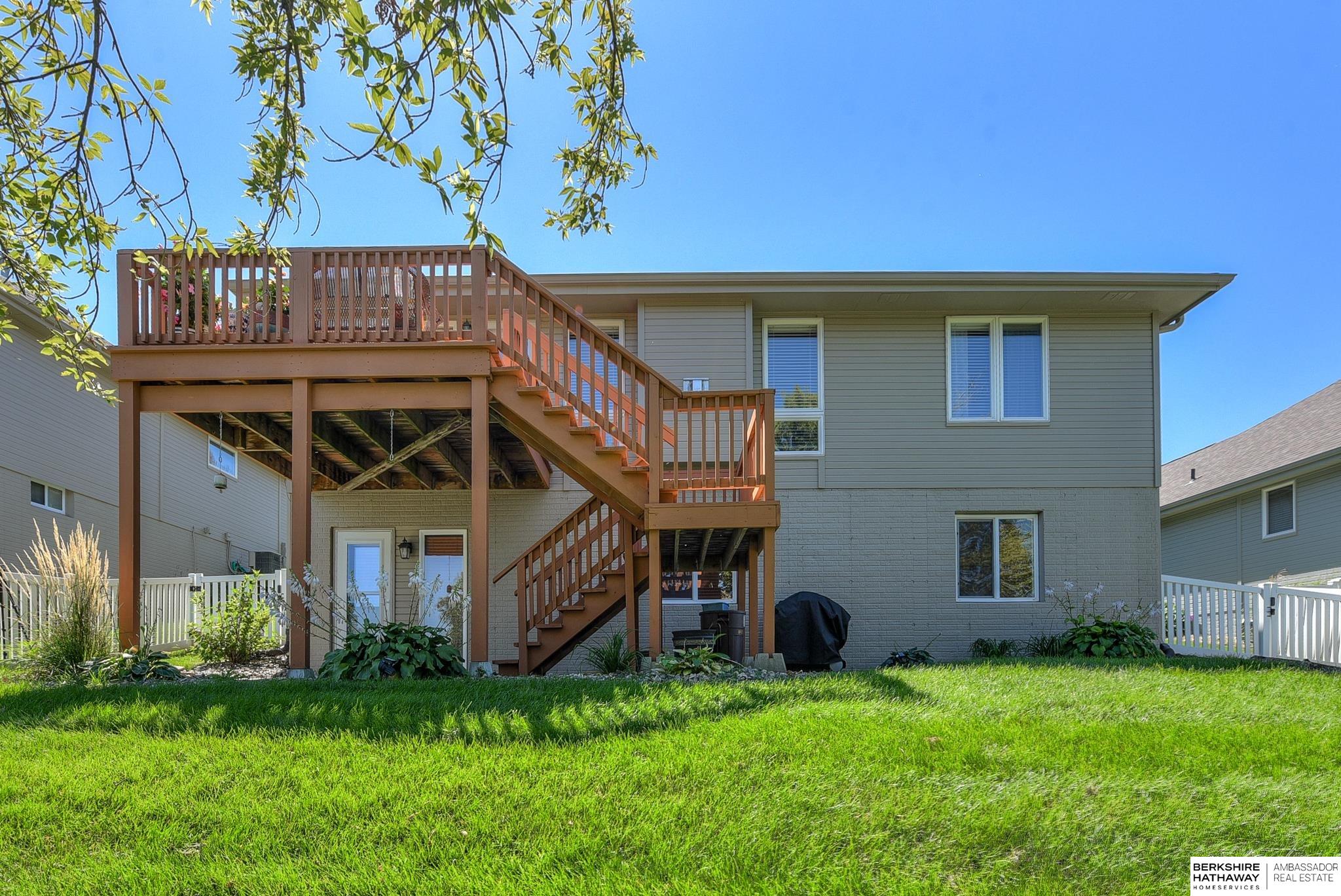 16218 Redwood Street