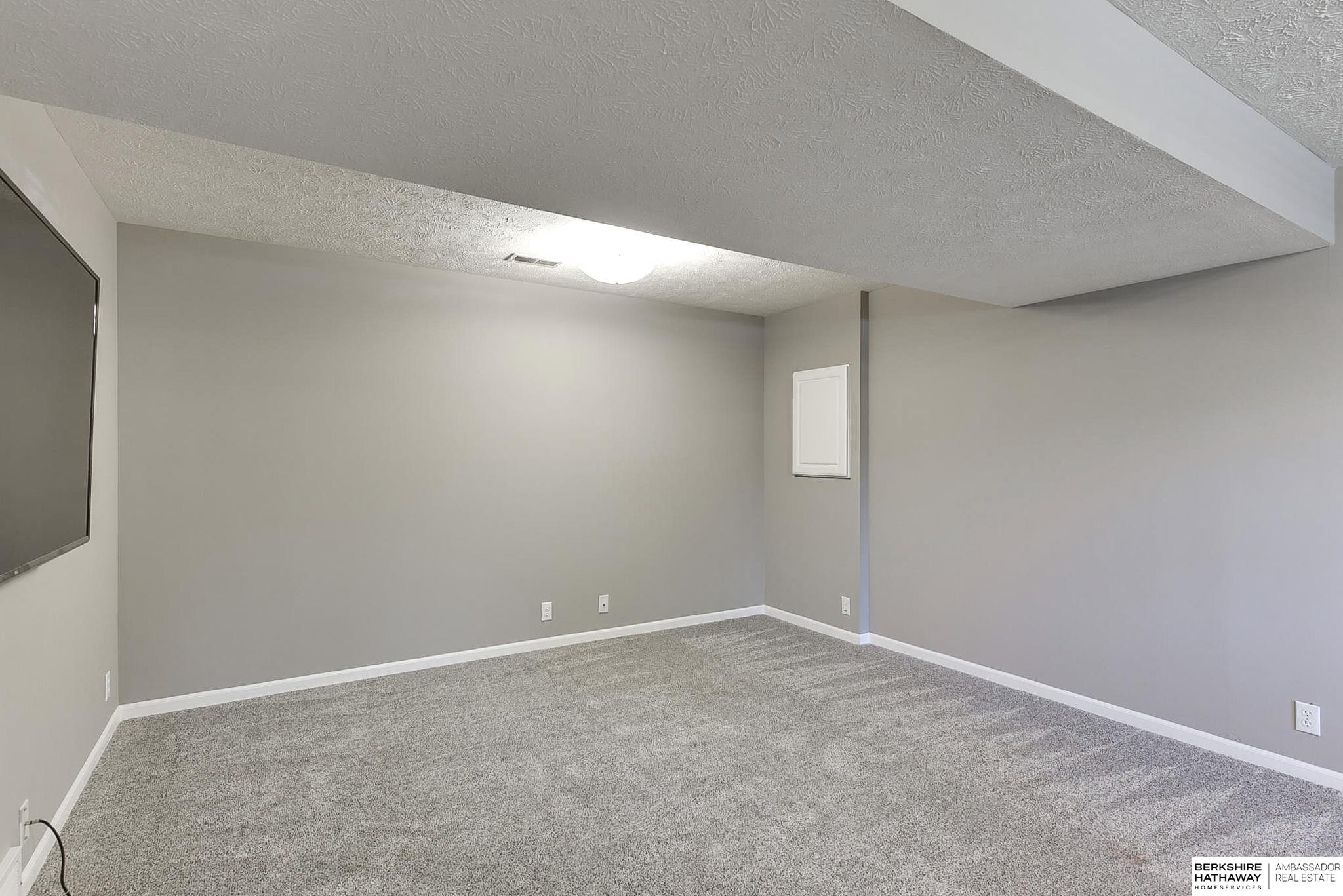 17255 Ruggles Street