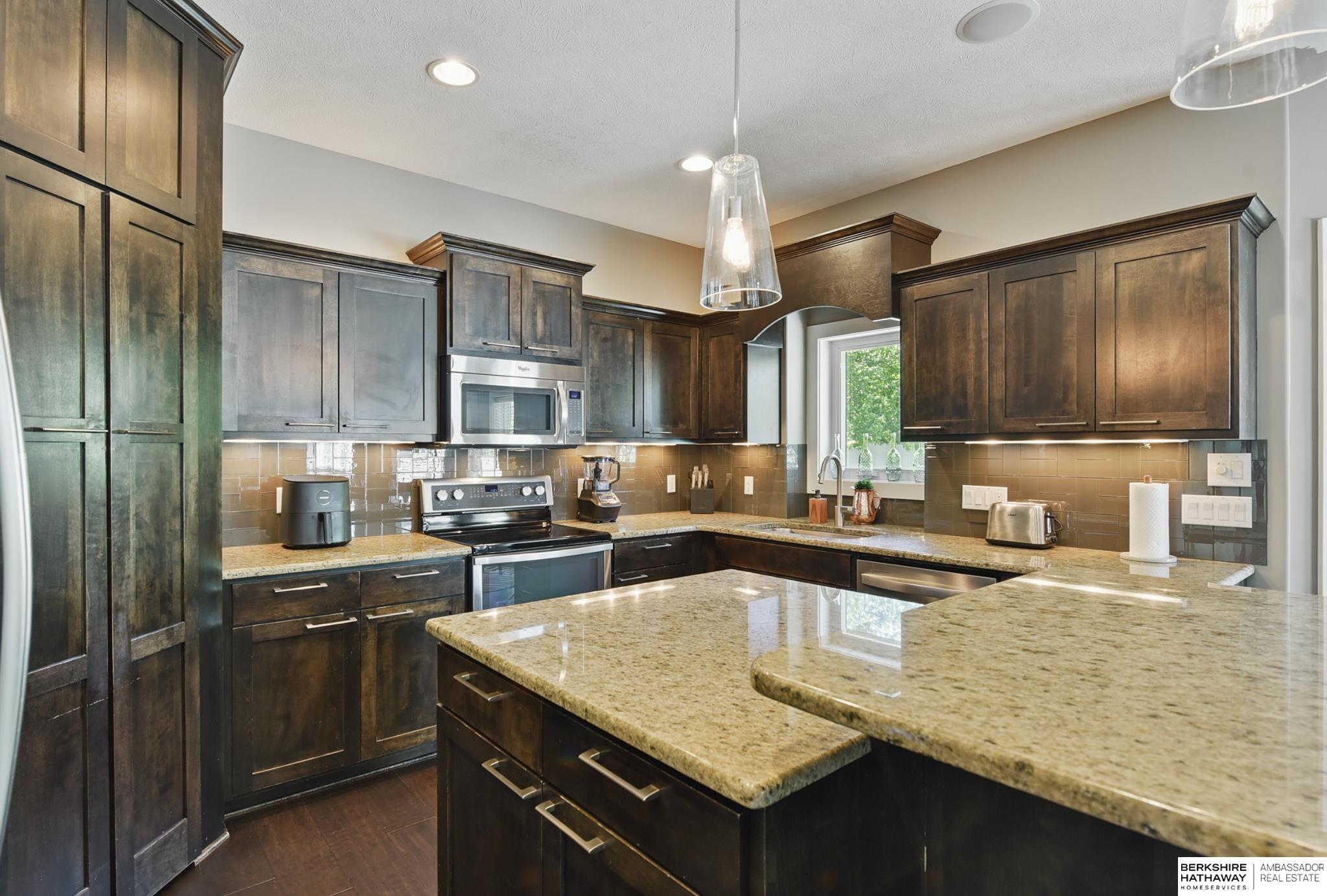 9427 Park View Boulevard