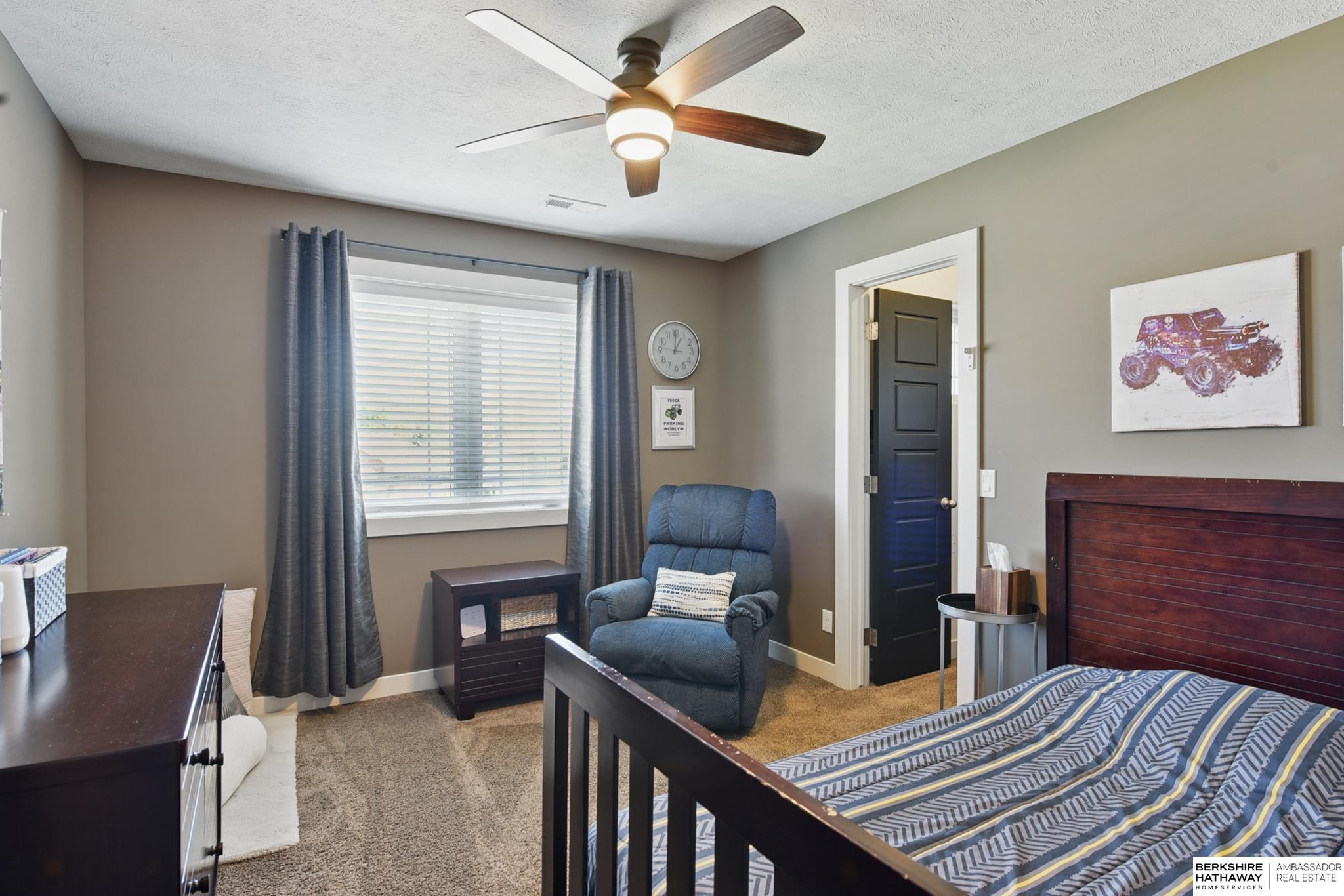 9427 Park View Boulevard