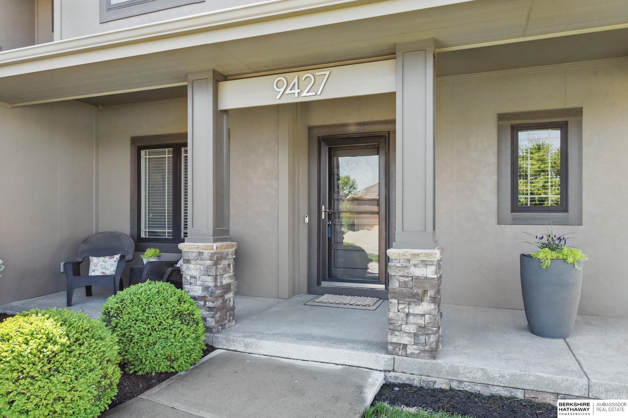 9427 Park View Boulevard