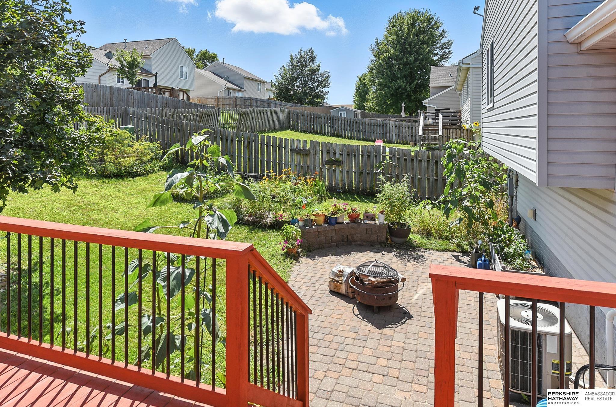 15719 Cottonwood Avenue