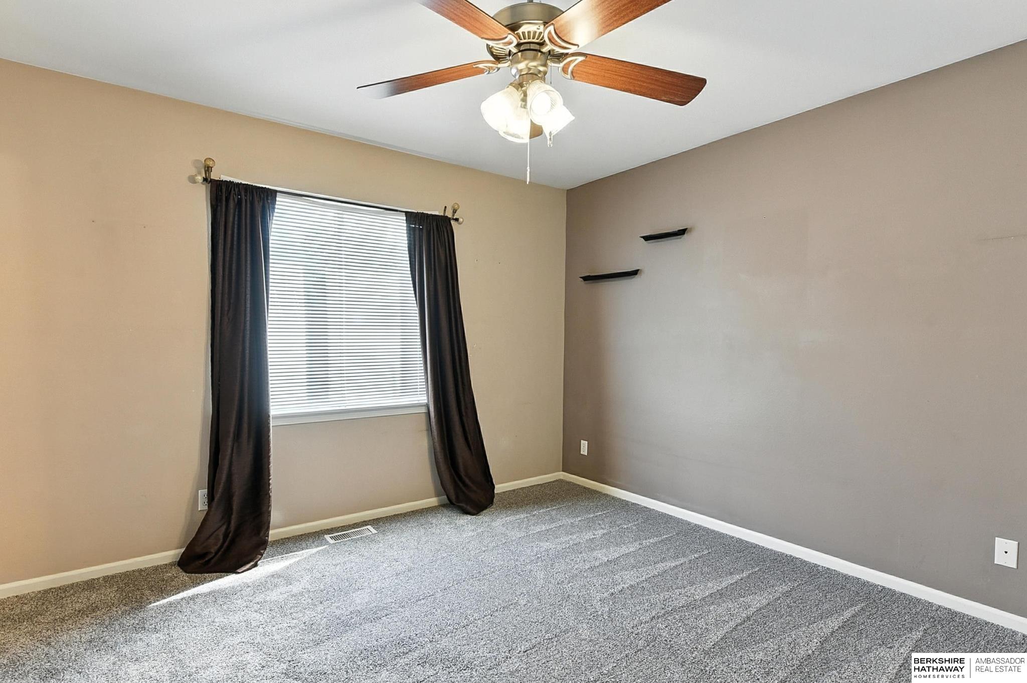 15719 Cottonwood Avenue