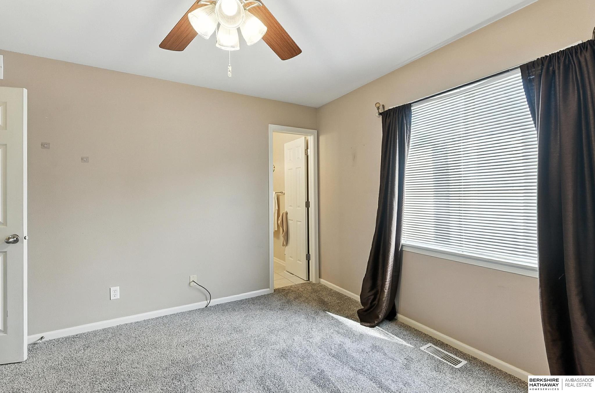 15719 Cottonwood Avenue