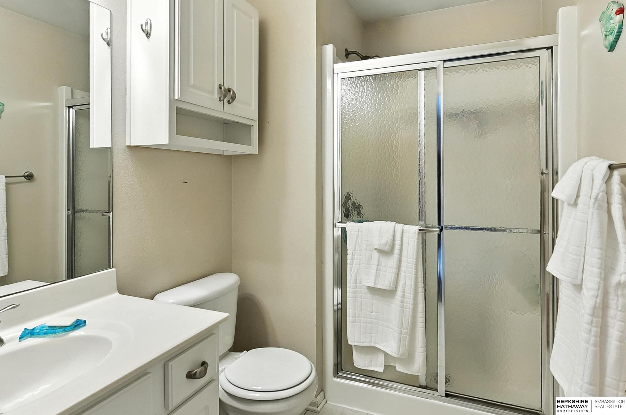 15719 Cottonwood Avenue