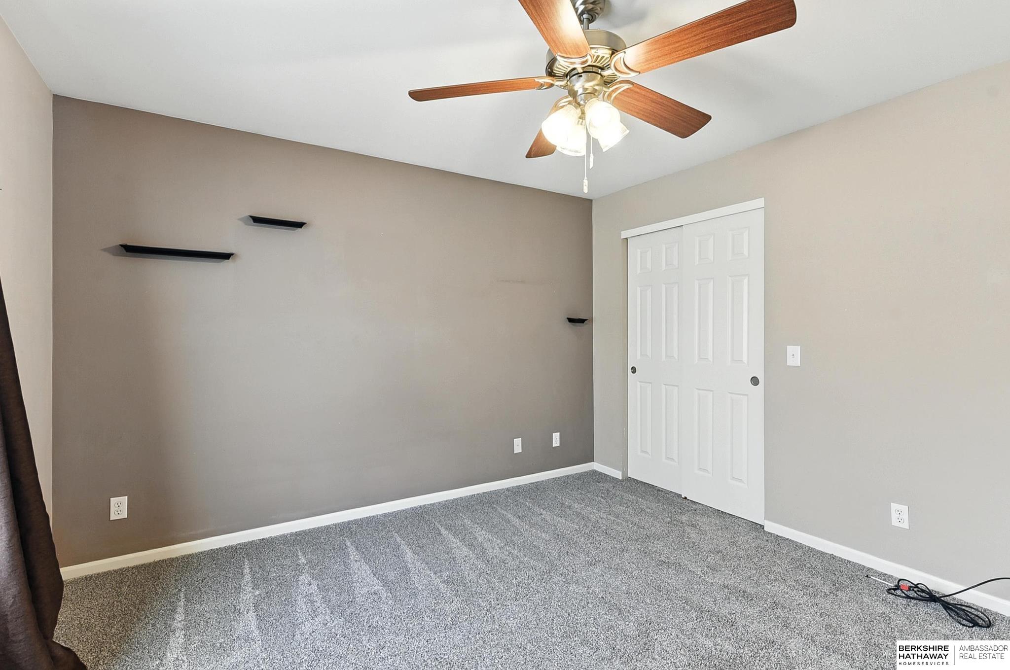 15719 Cottonwood Avenue