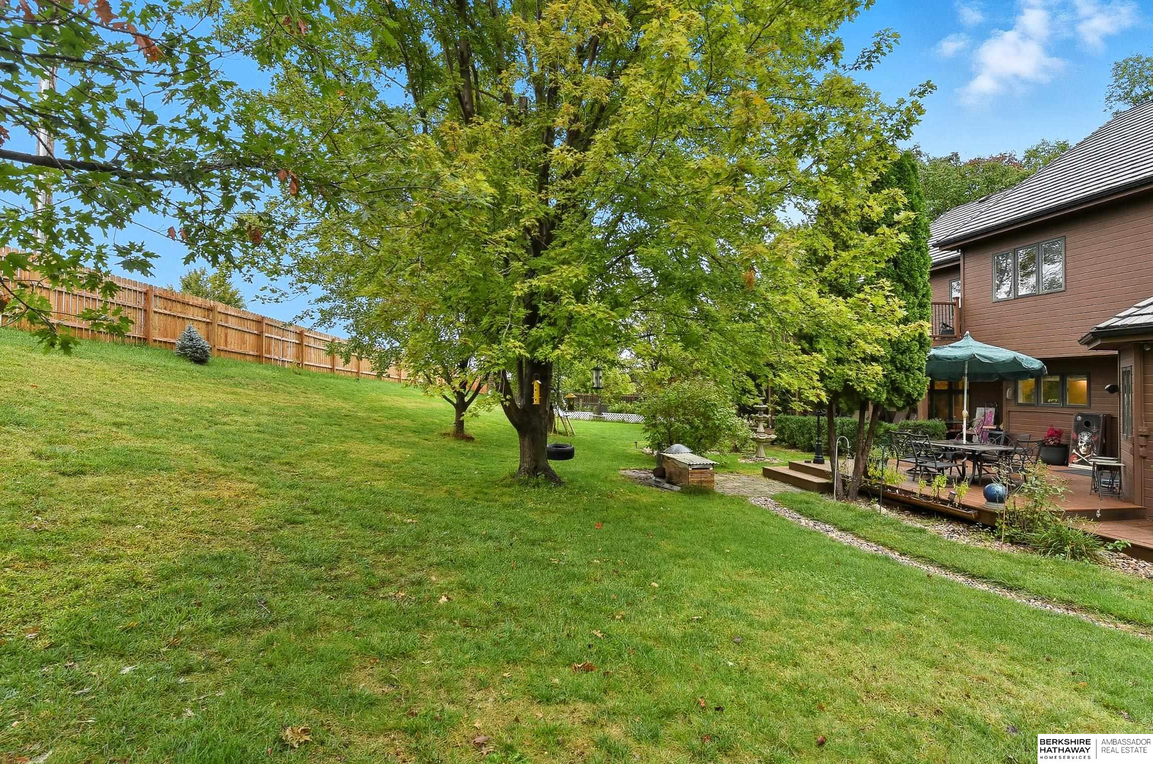 16767 J Circle
