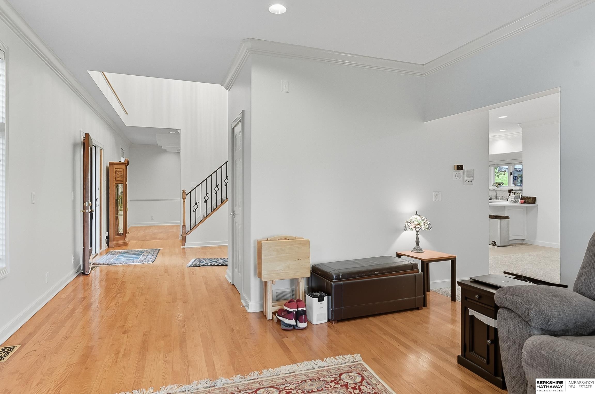 16767 J Circle
