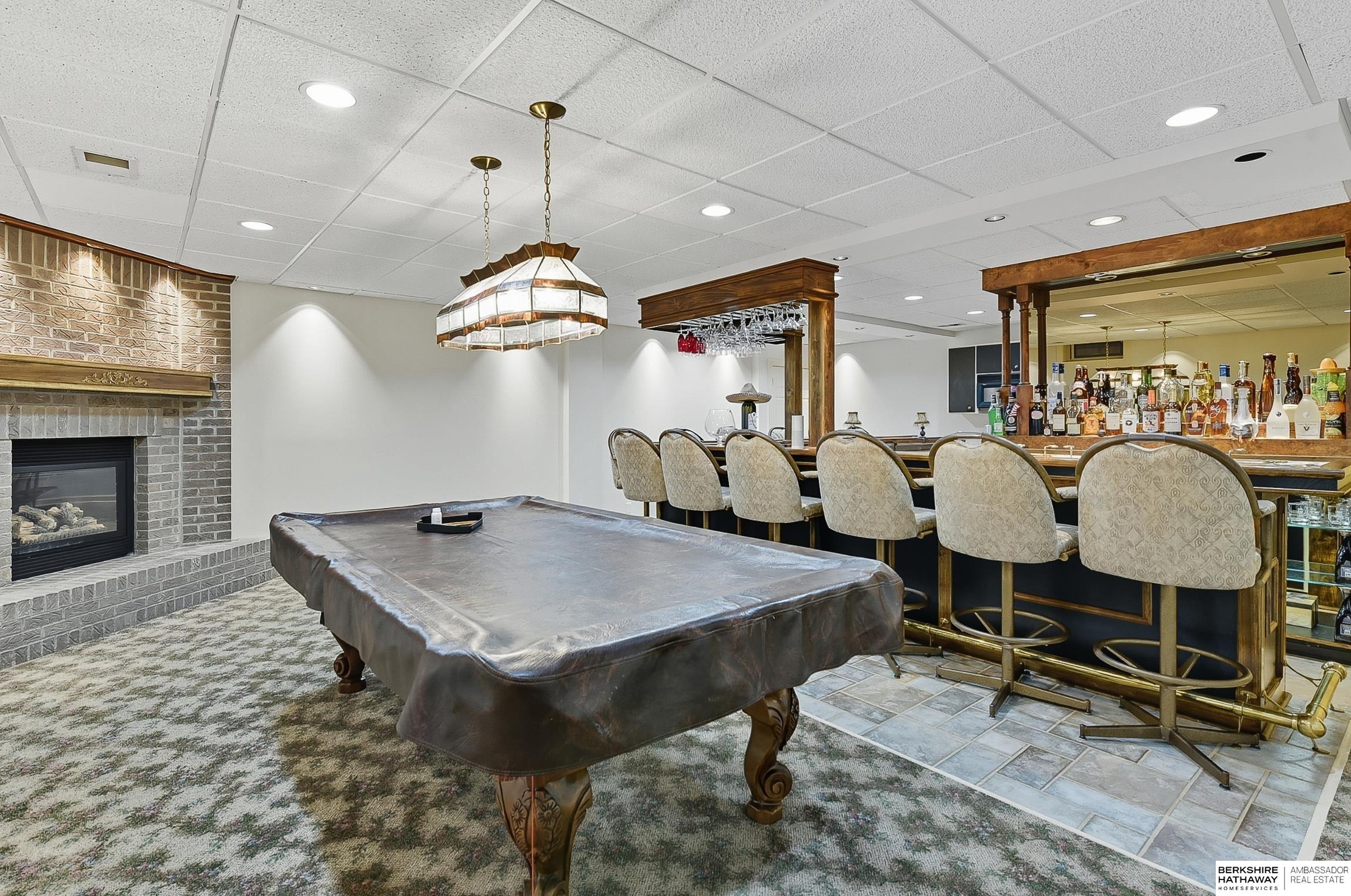 16767 J Circle