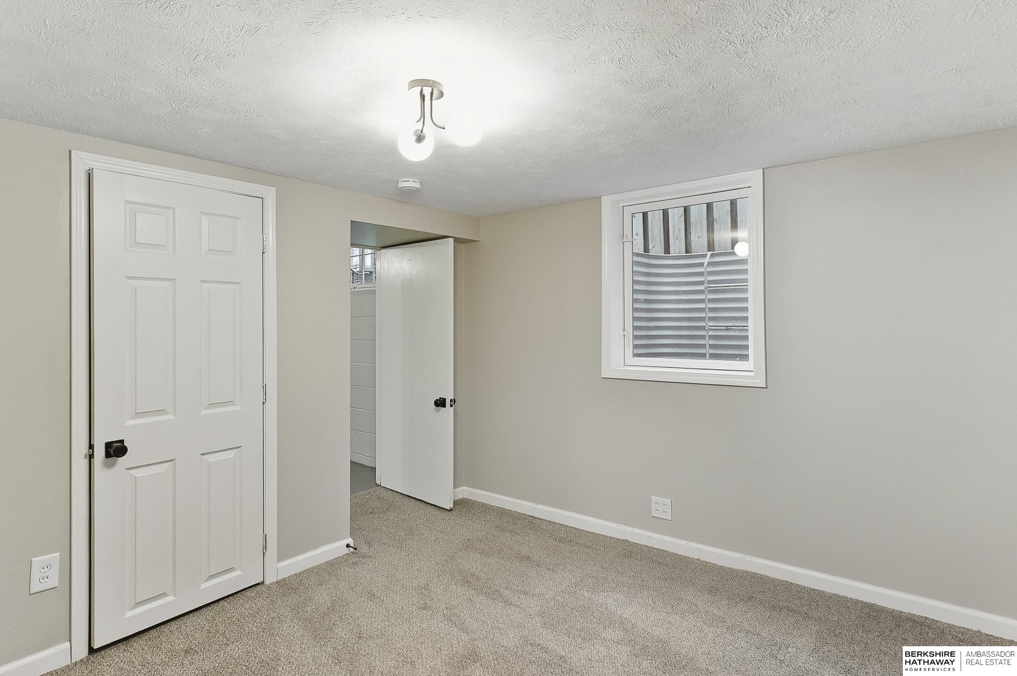 6643 Emmett Street