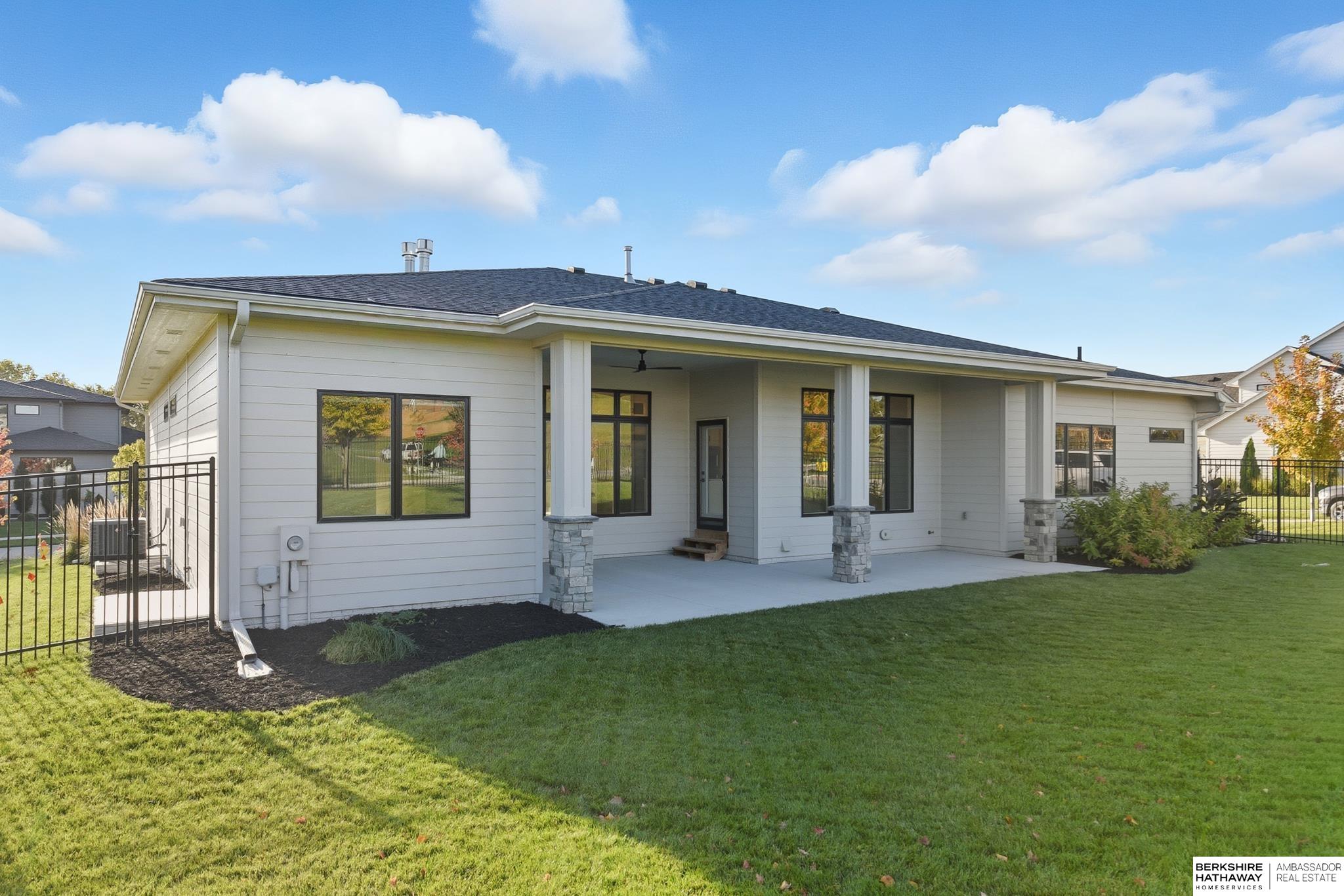 21432 B Street, Elkhorn