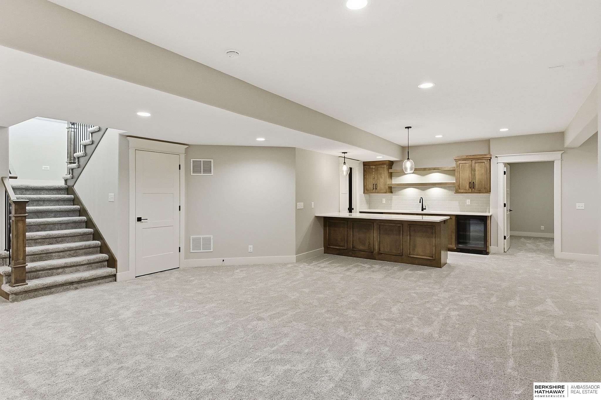 21432 B Street, Elkhorn