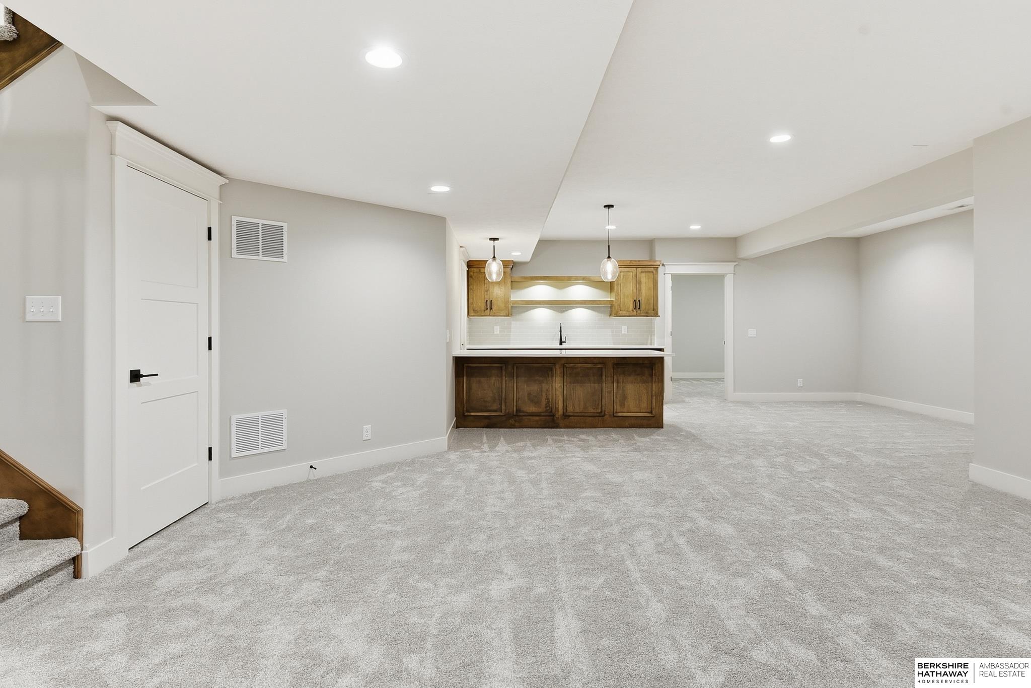 21432 B Street, Elkhorn
