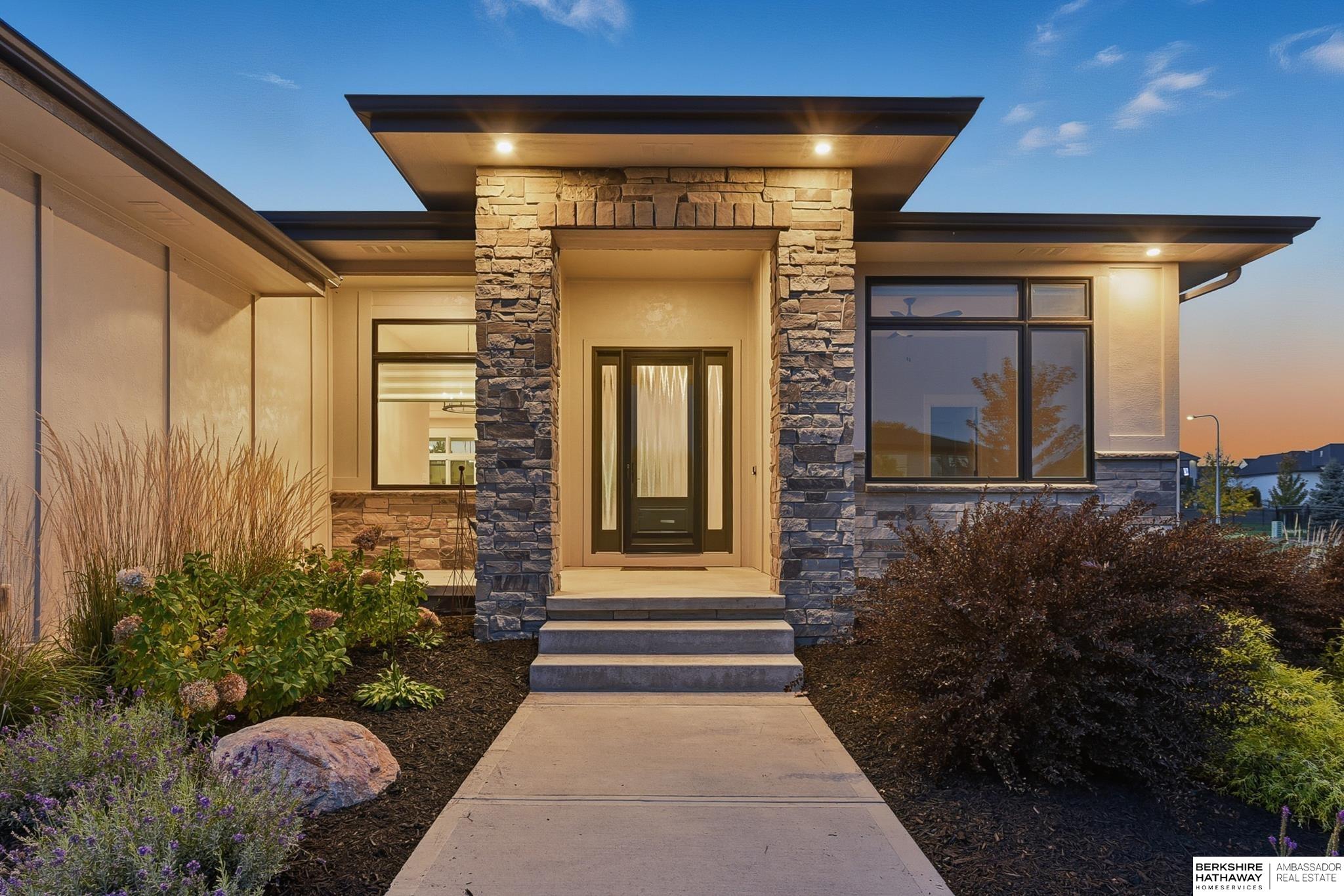 21432 B Street, Elkhorn