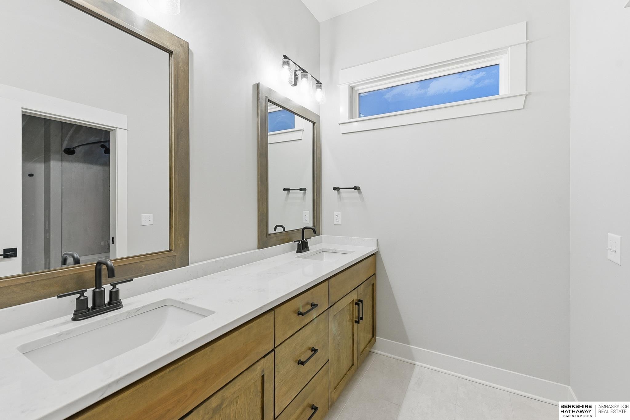 21432 B Street, Elkhorn