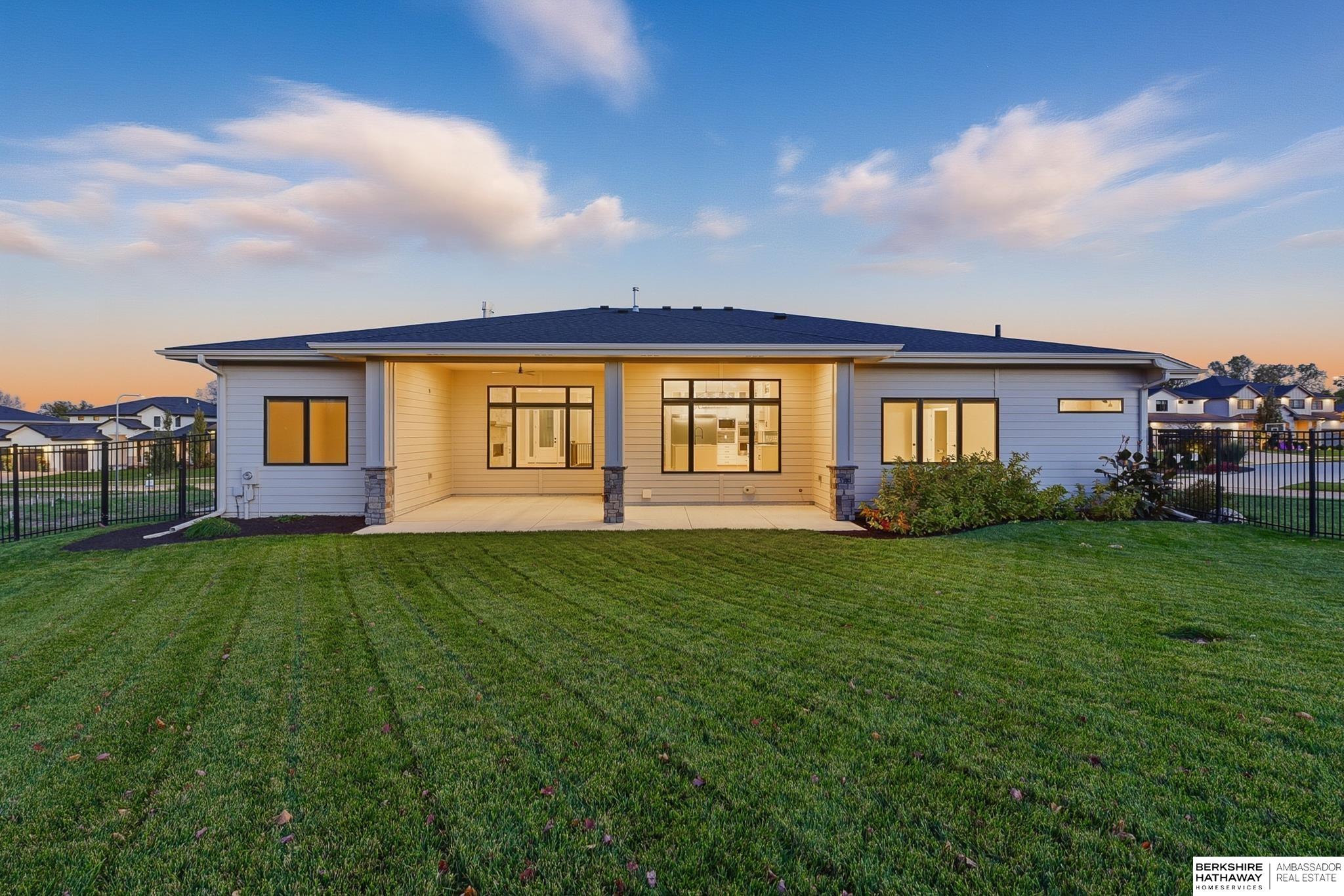 21432 B Street, Elkhorn