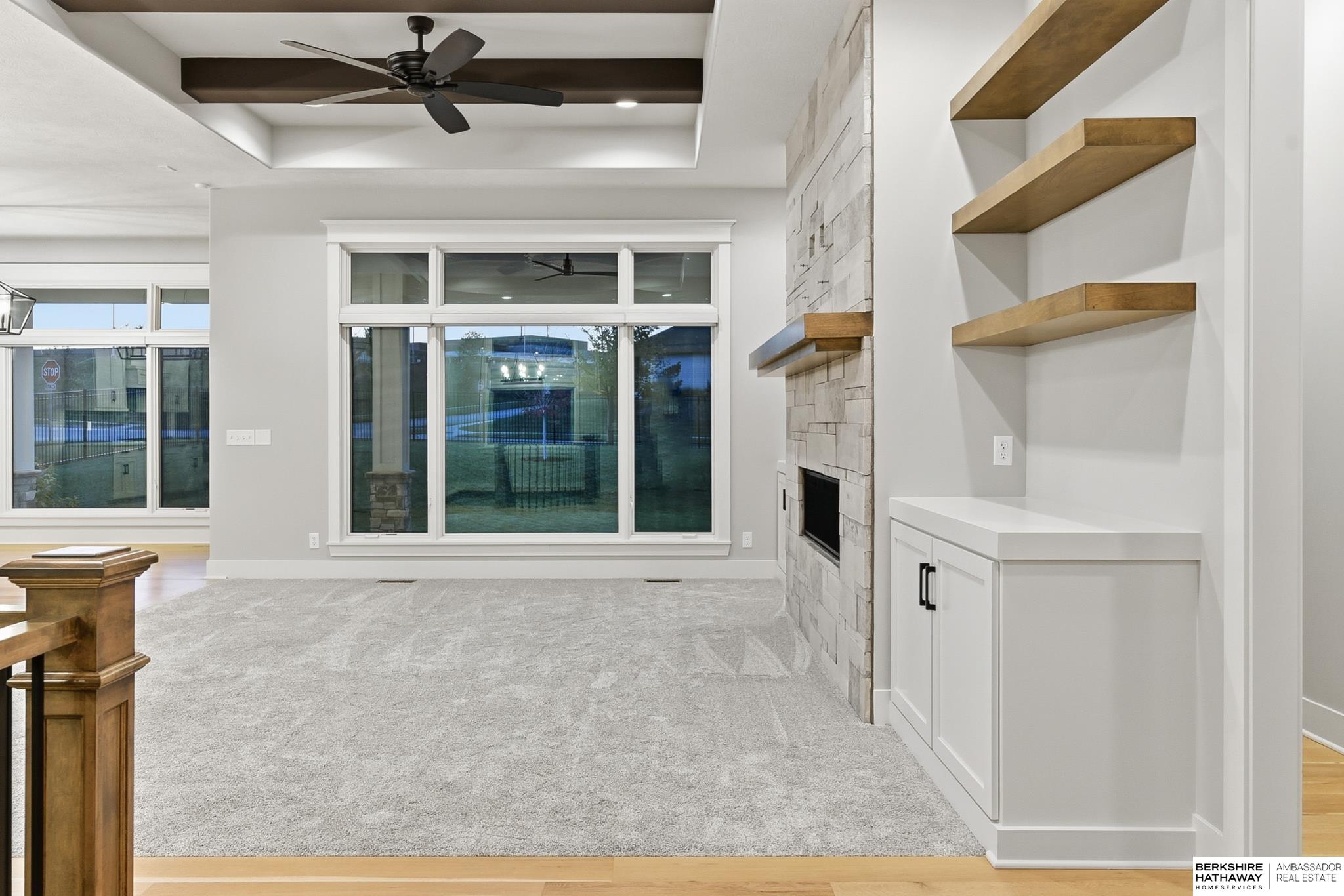 21432 B Street, Elkhorn