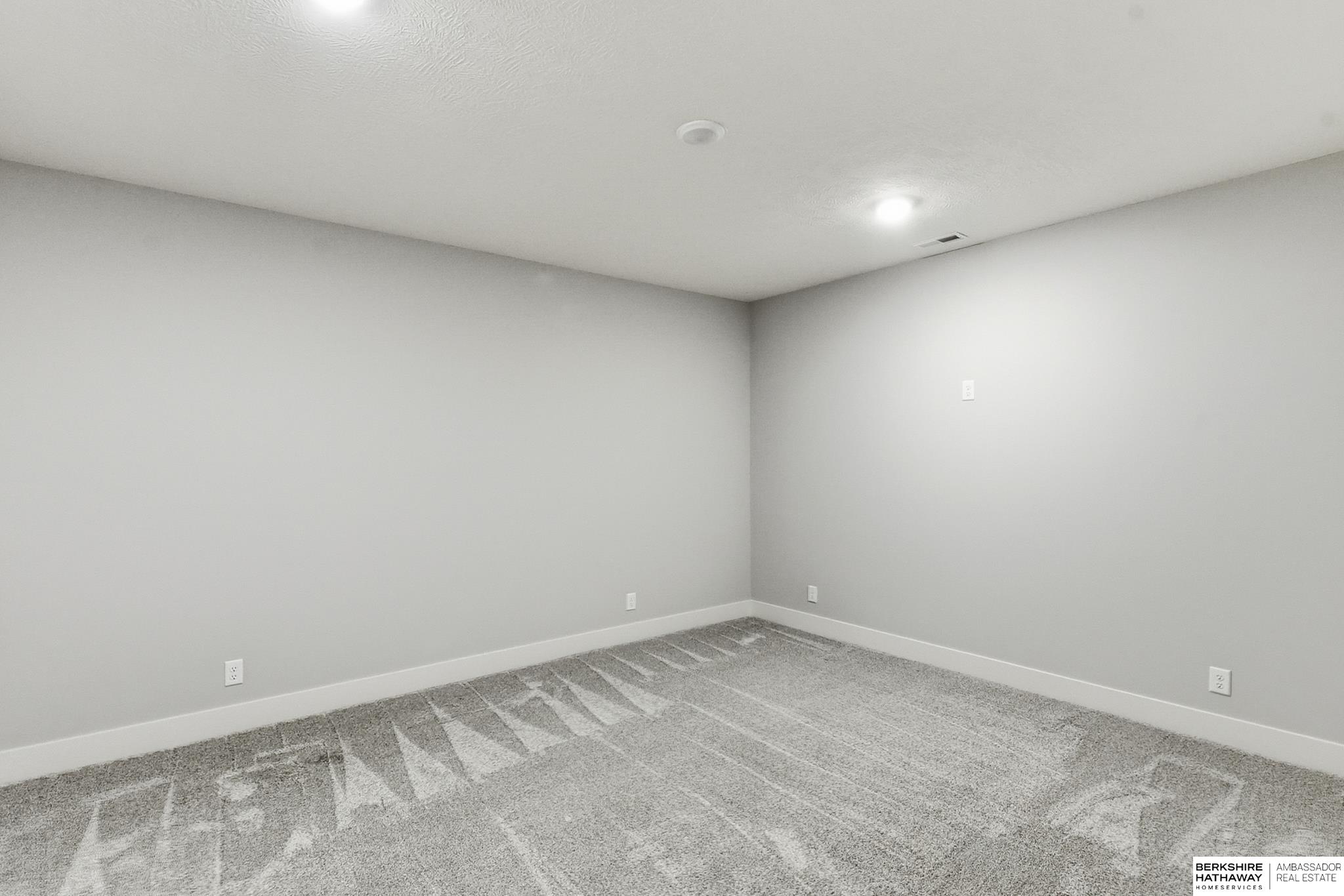 21432 B Street, Elkhorn