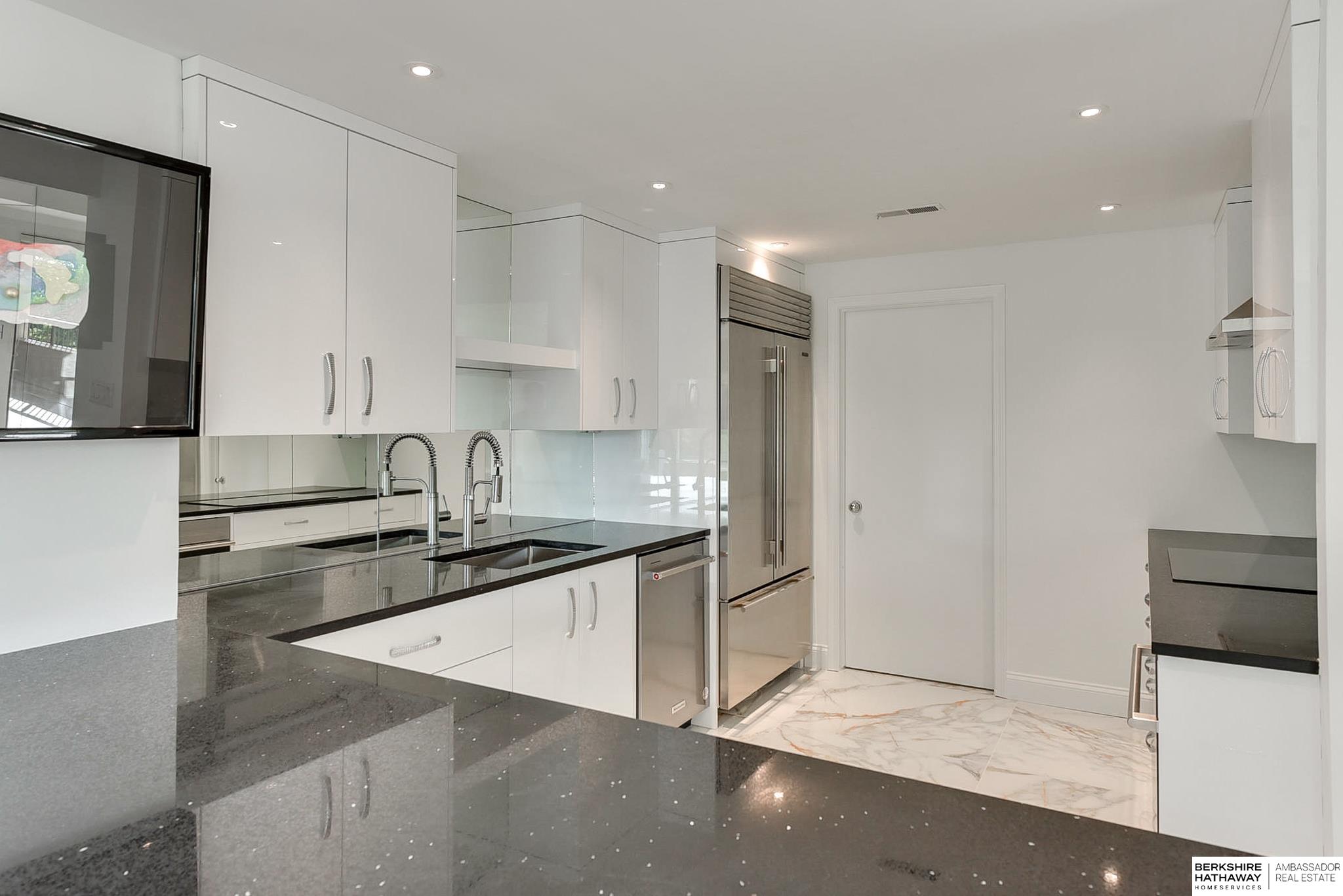 770 N 93rd Street Unit: 4D5