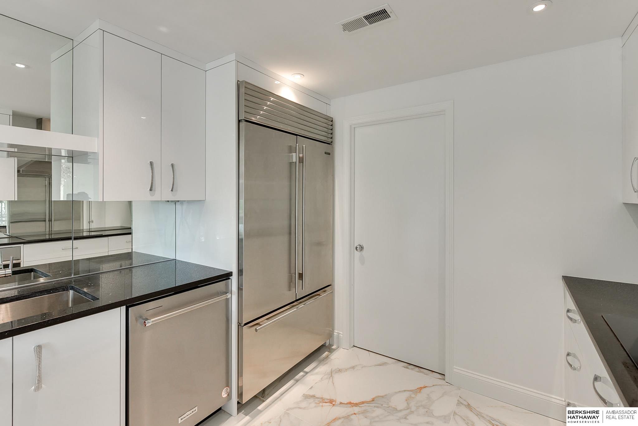 770 N 93rd Street Unit: 4D5