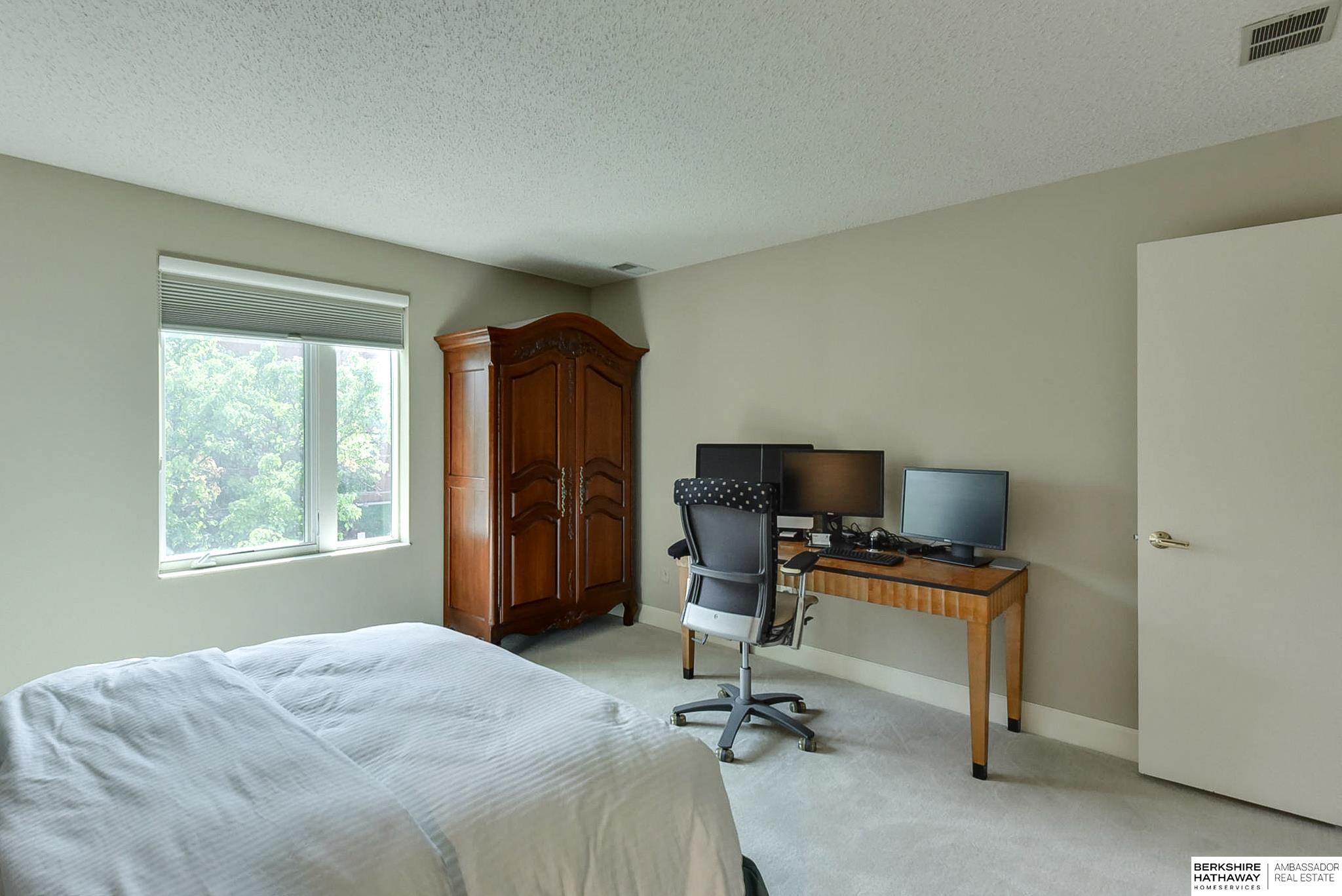 770 N 93rd Street Unit: 4B4