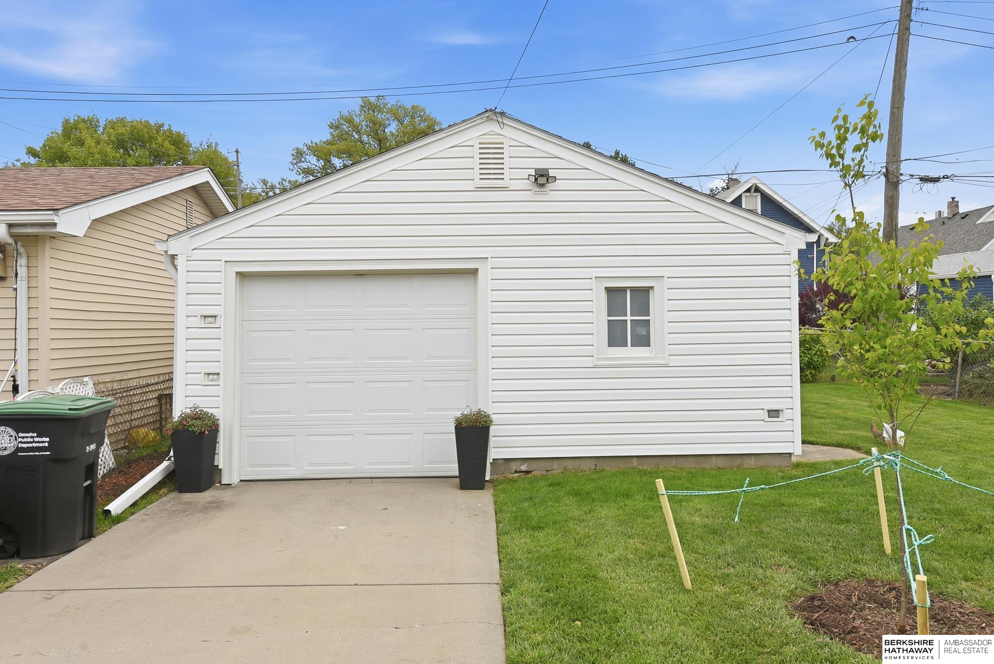 3857 Gold Street