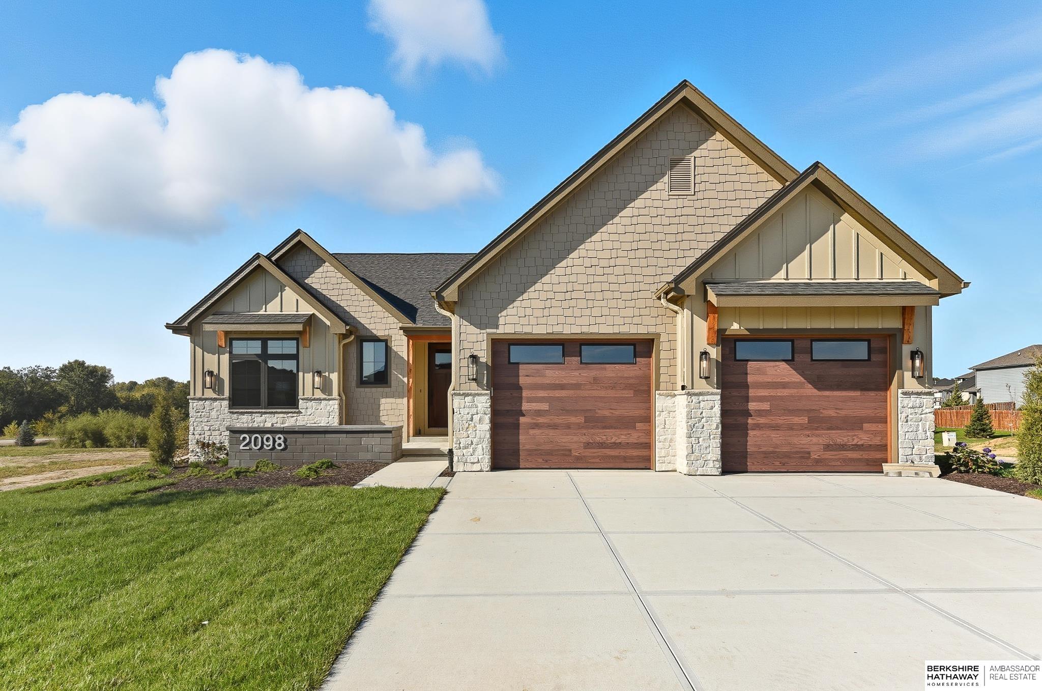 2098 N 182nd Avenue Circle