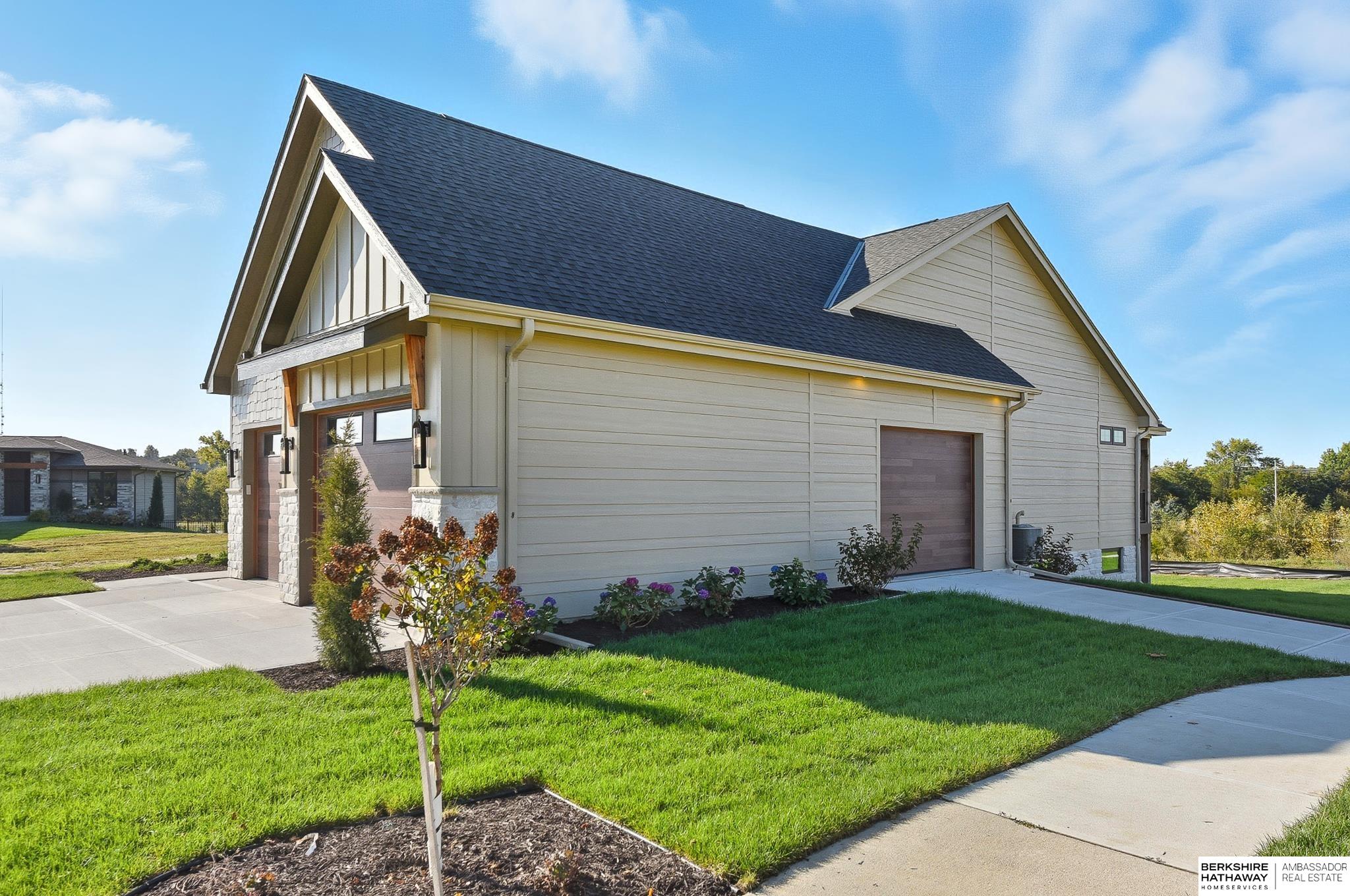 2098 N 182nd Avenue Circle