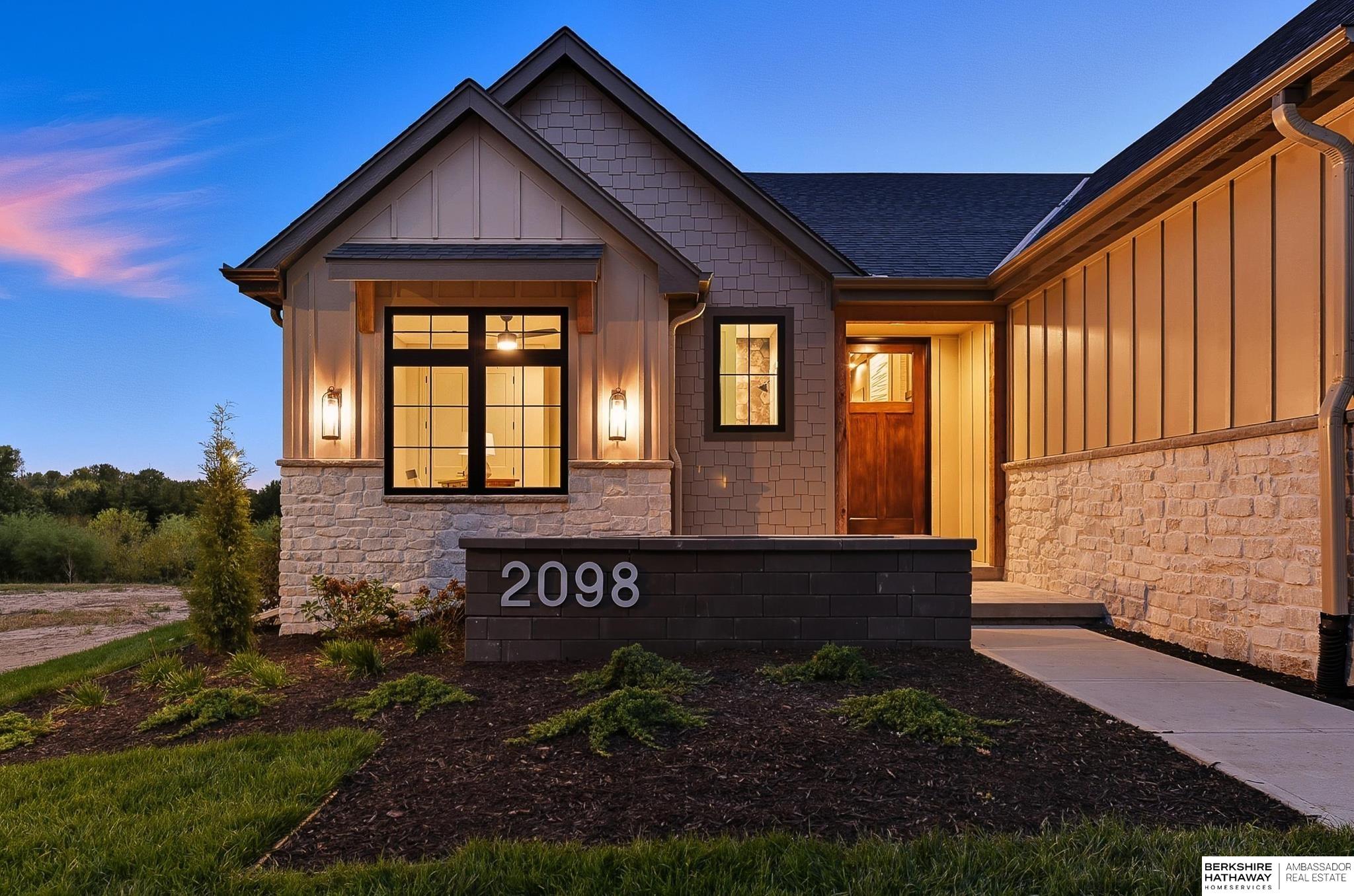 2098 N 182nd Avenue Circle