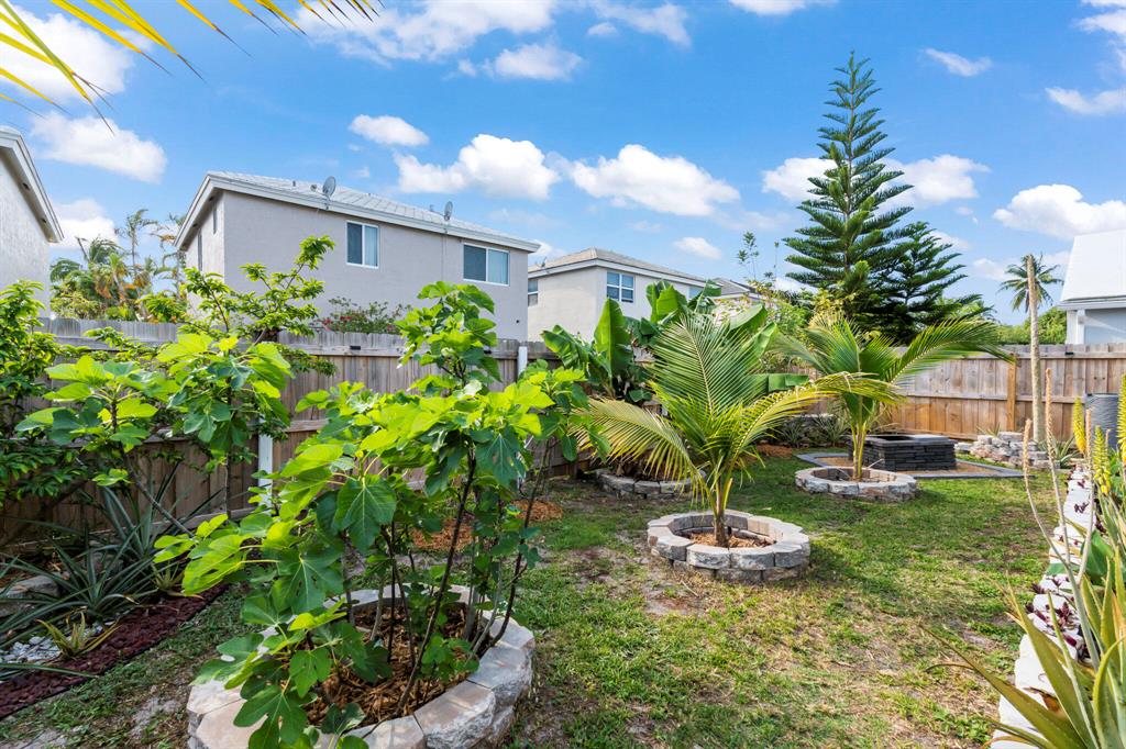 3055 Palm Place