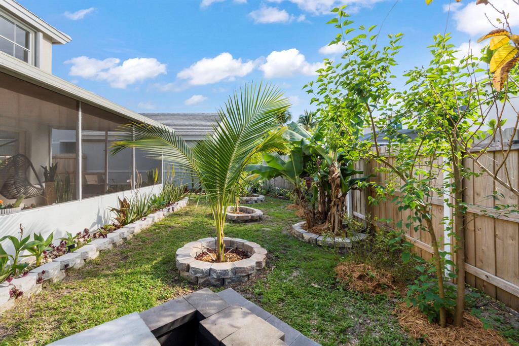 3055 Palm Place