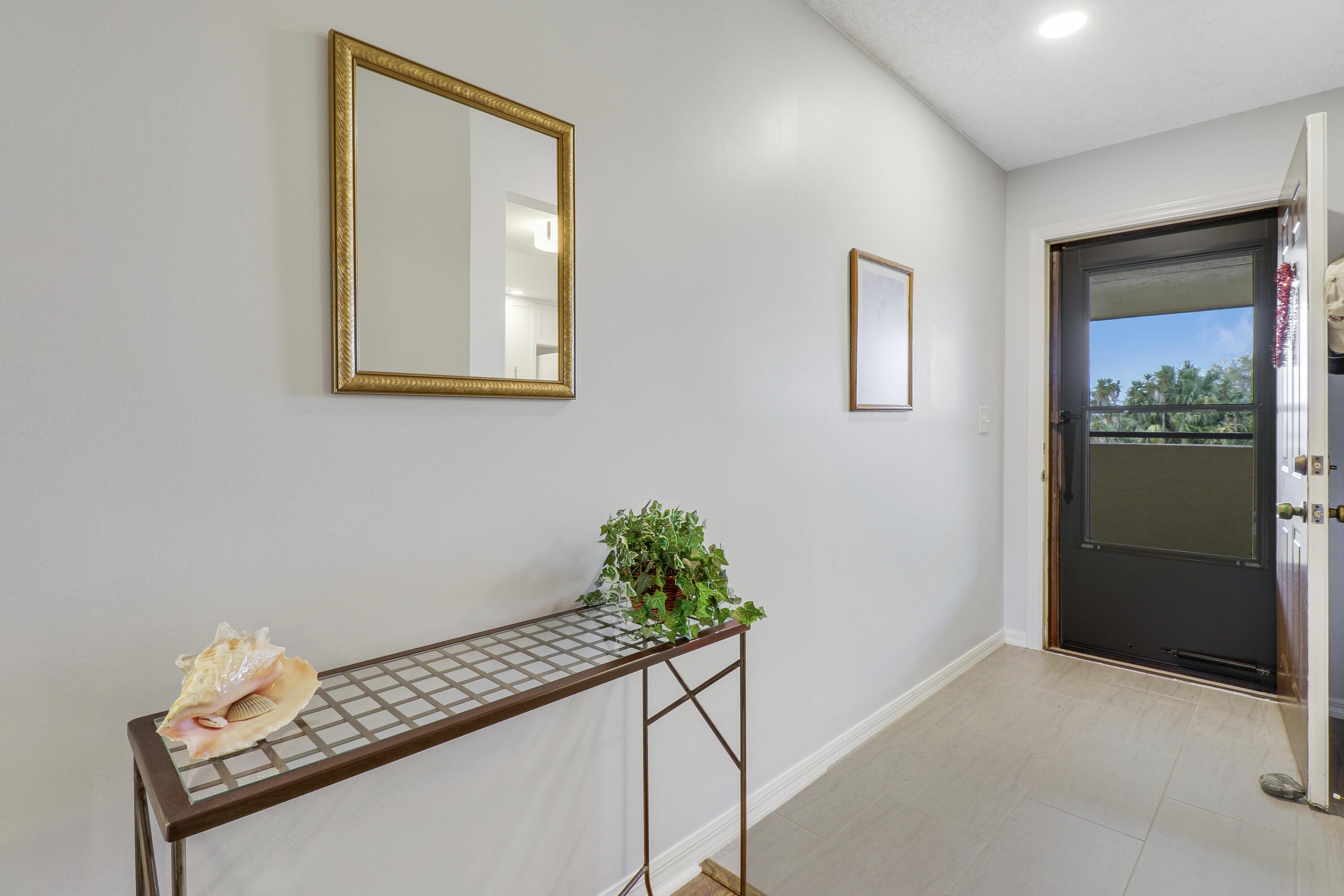 6533 SE Williamsburg Drive 204