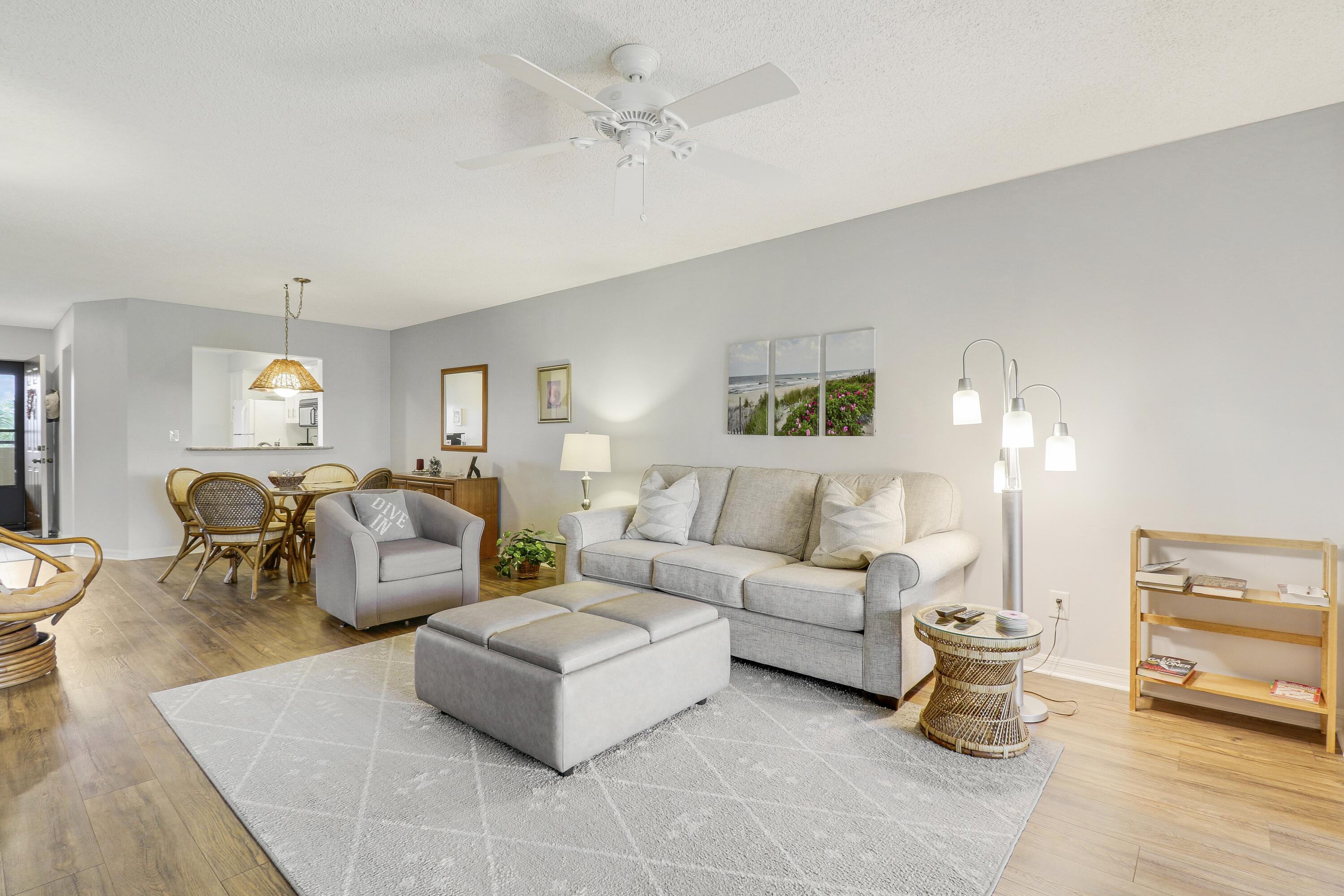 6533 SE Williamsburg Drive 204